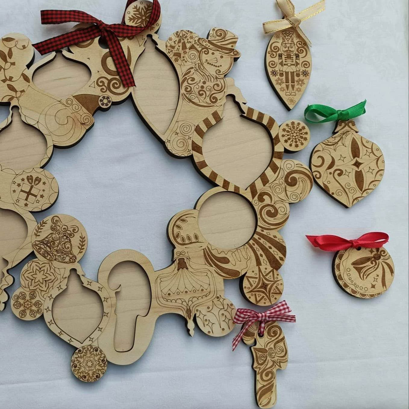 Holiday wreath, laser cut wood wreath
