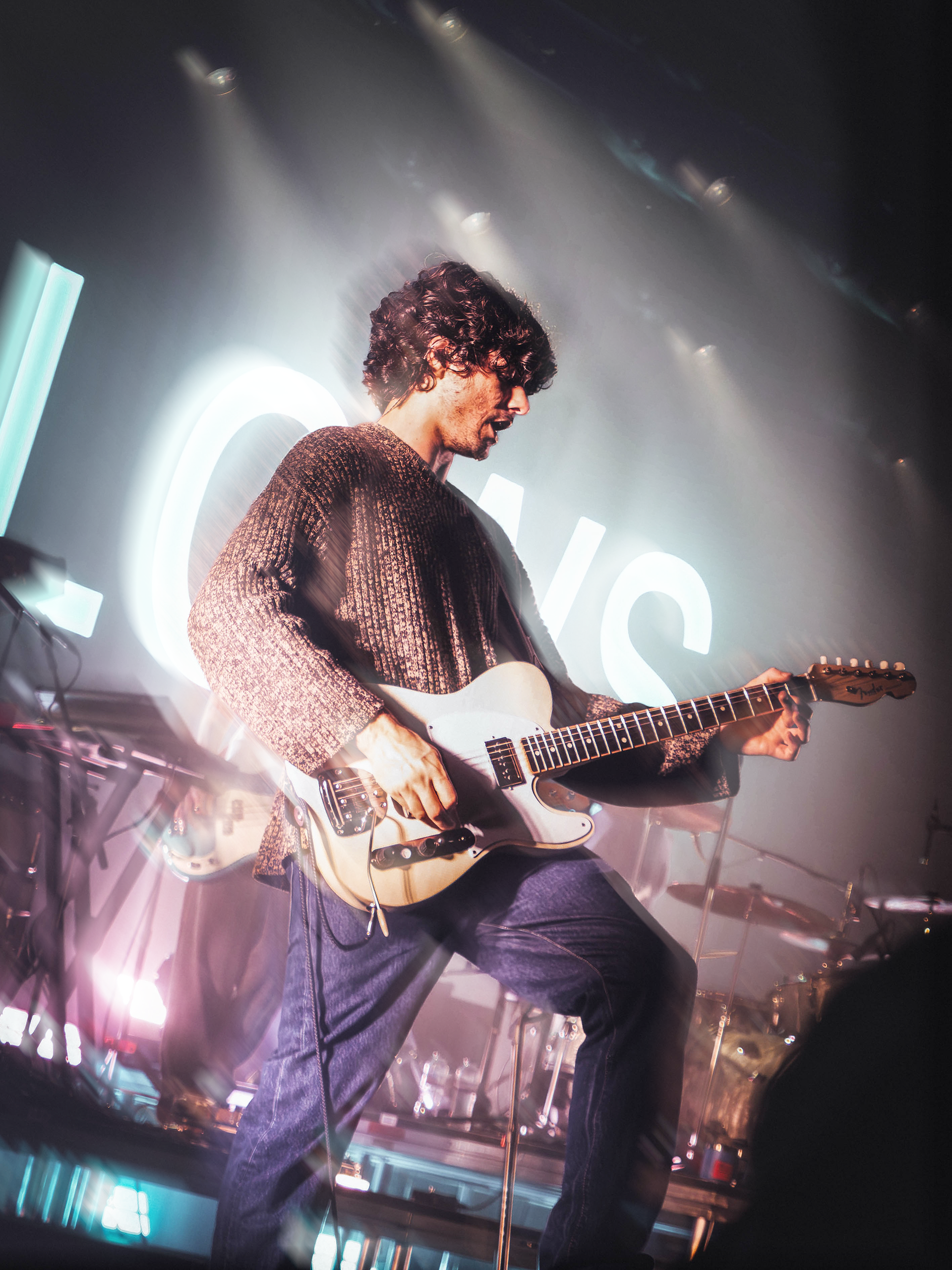 WALLOWS