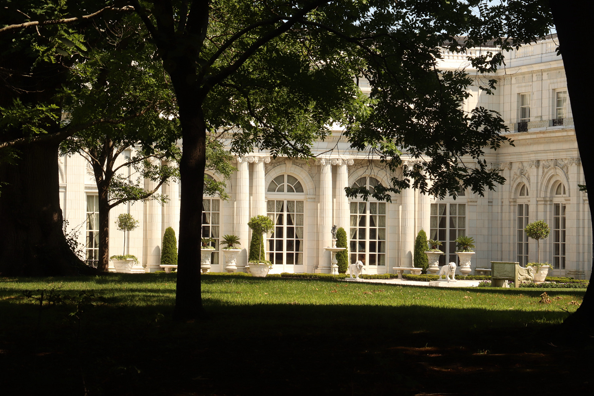 Rosecliff Mansion