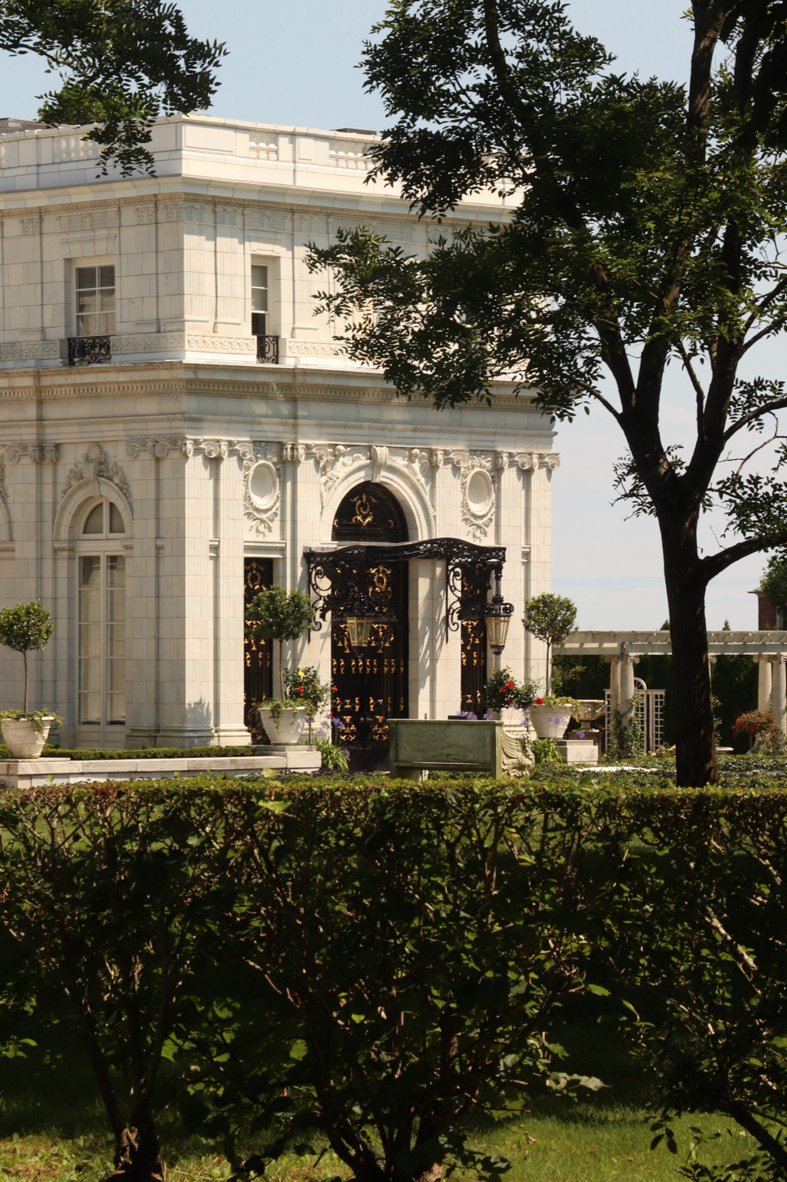 Rosecliff Mansion