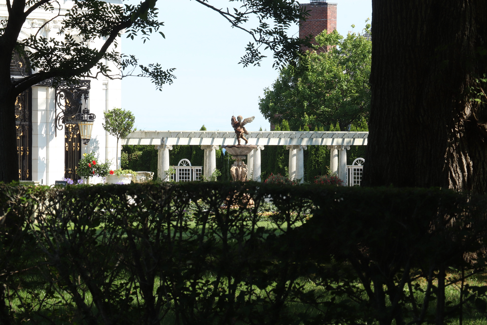 Rosecliff Mansion