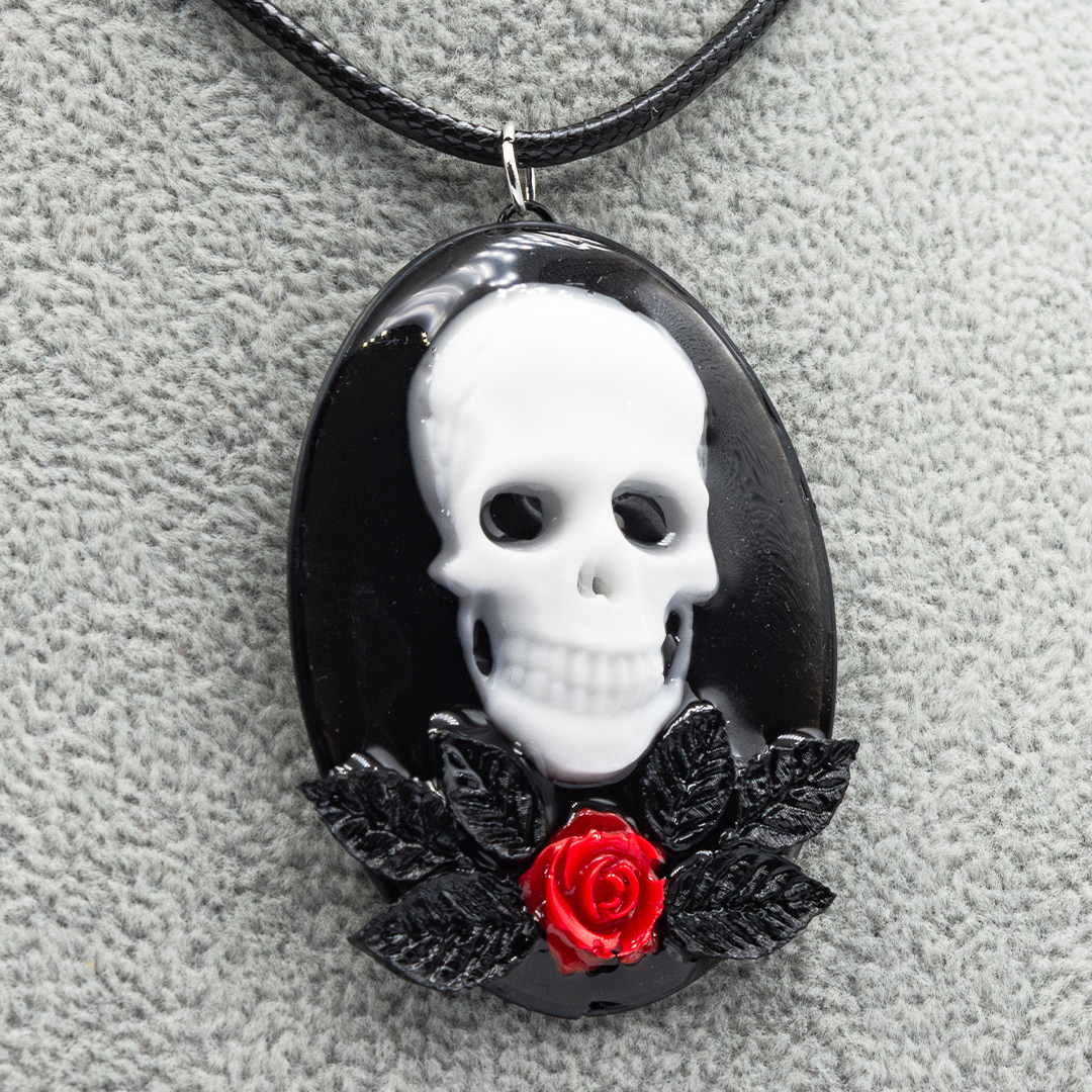 pendant 007