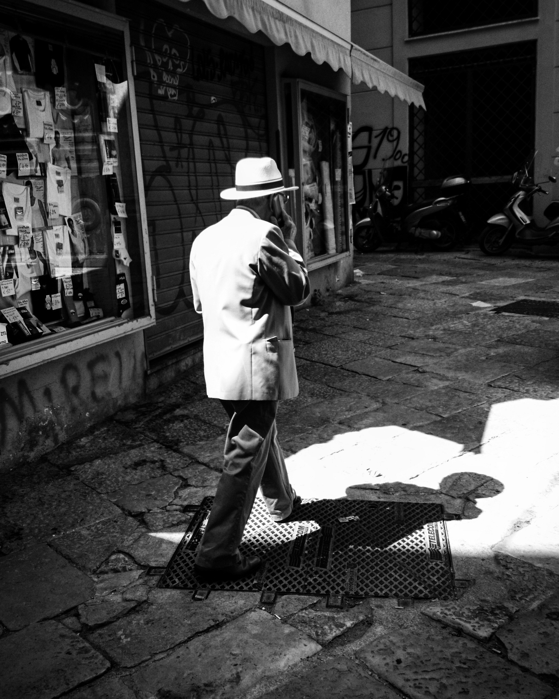 STREET LIFE