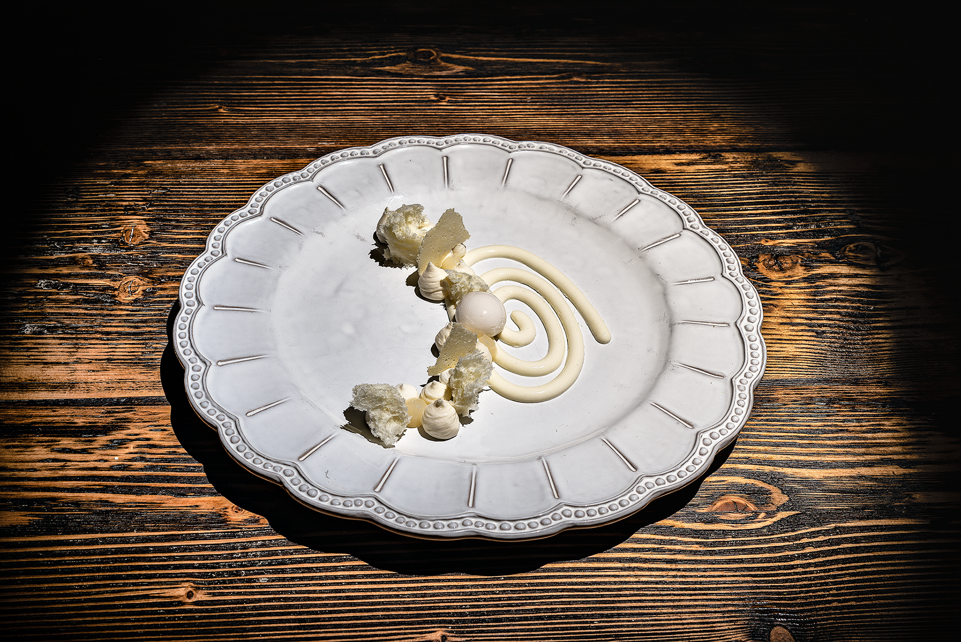 Dessert ai 3 latti, mascarpone alle mandorle, robiola di capra alle pere, panna cotta al latte di capra e anice, grana padano, yogurt