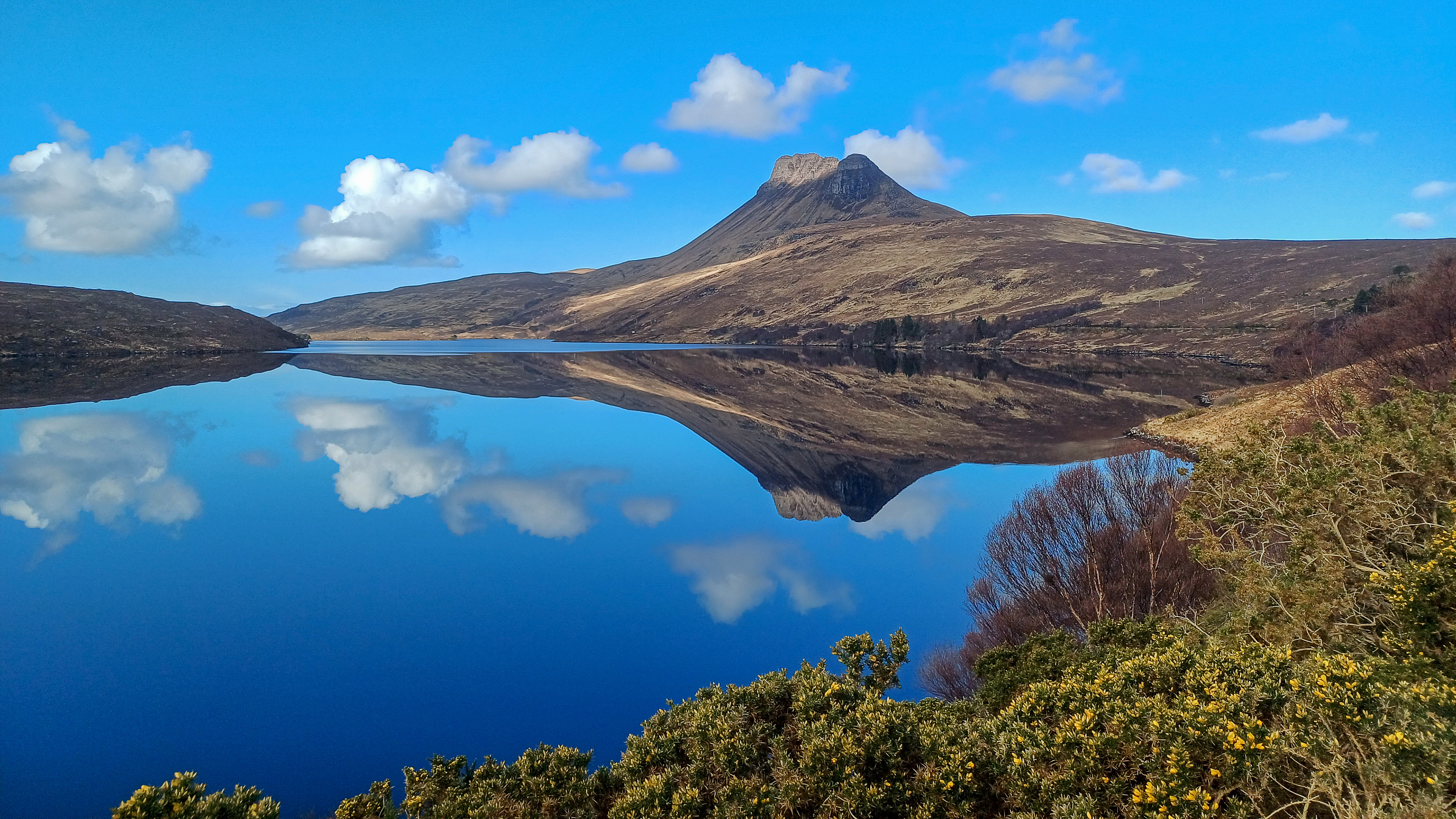 Stac Pollaidh across Loch Lurgainn
