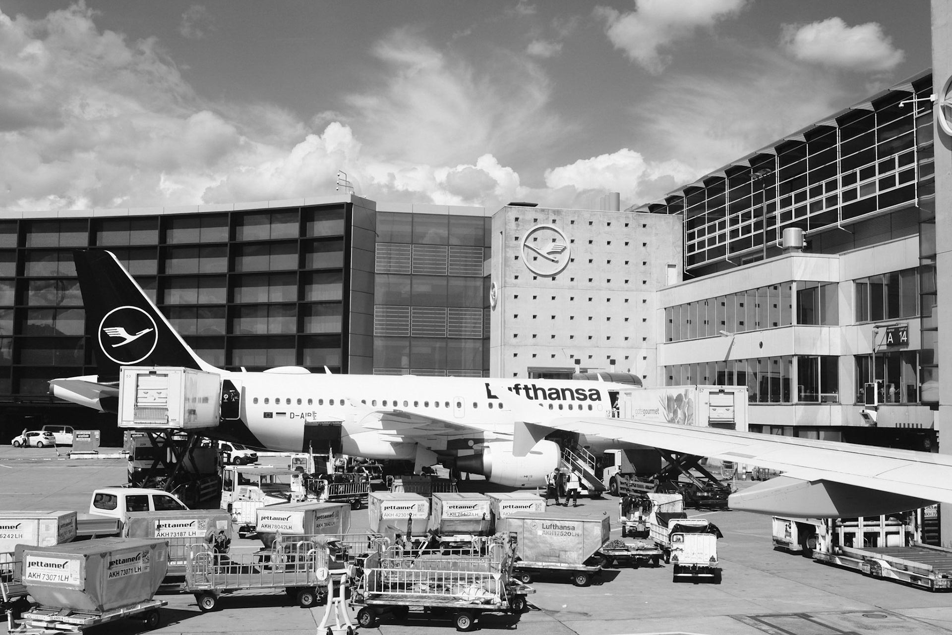 02.08.2025 / Reserve-Schicht nach Frankfurt und zurück - Fuji XE-3 mit XF27mm f2.8