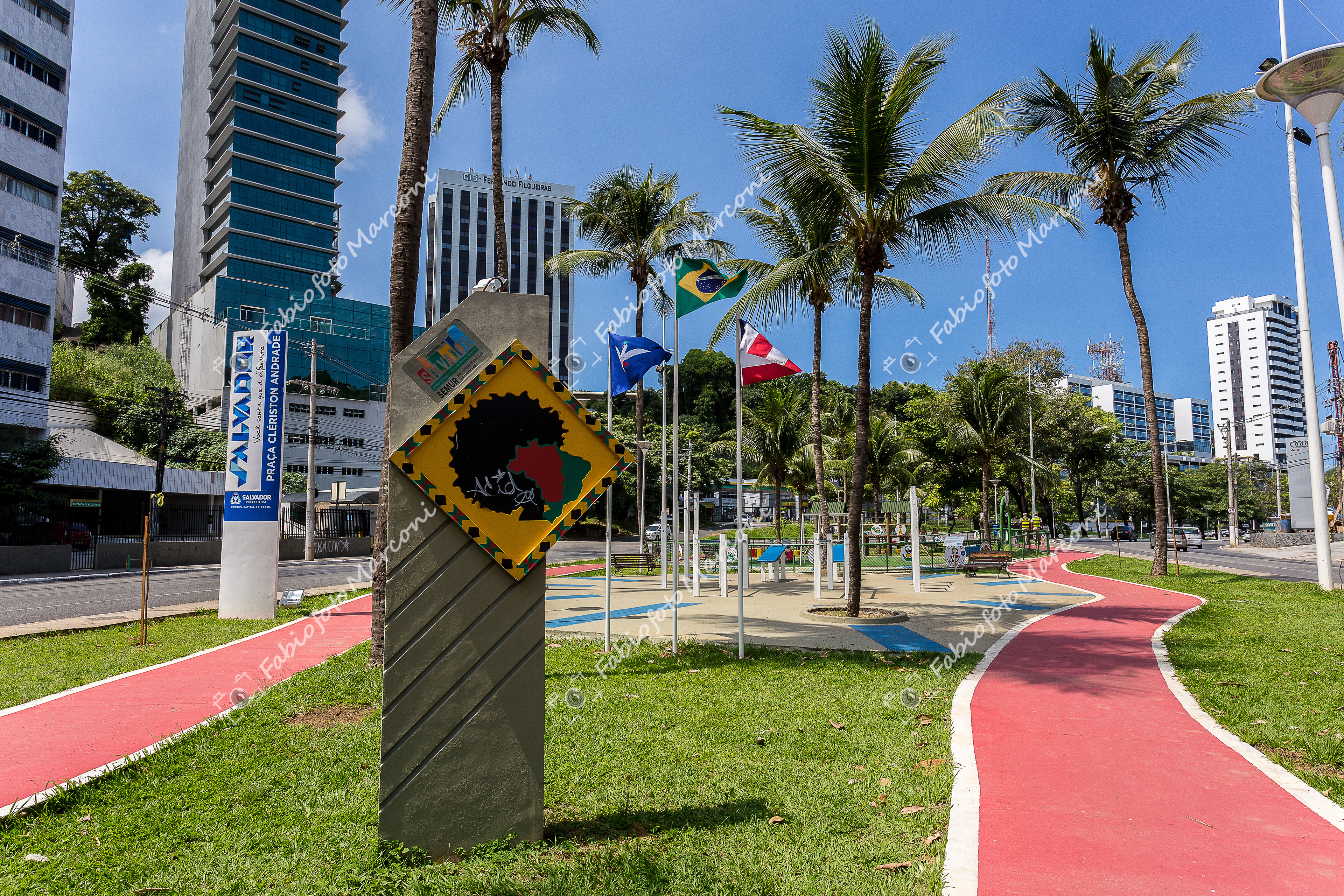 PRAÇA CLÉRISTON ANDRADE 12