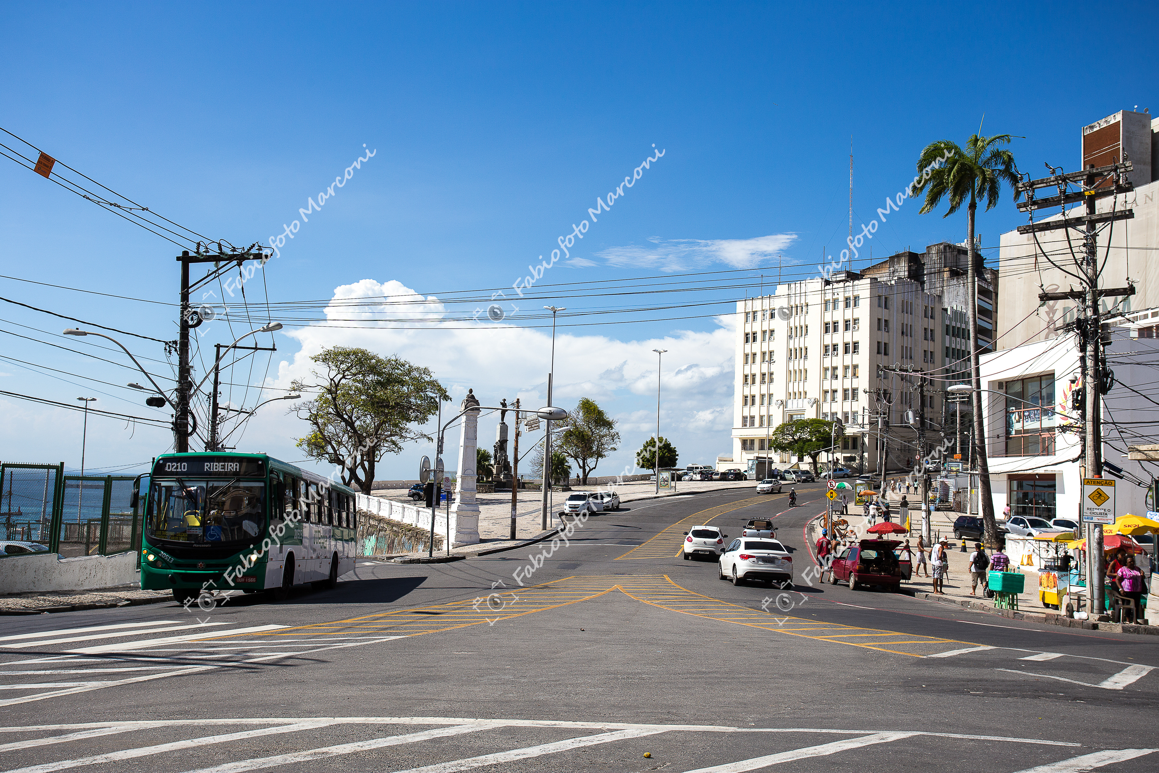 PRAÇA CASTRO ALVES 21