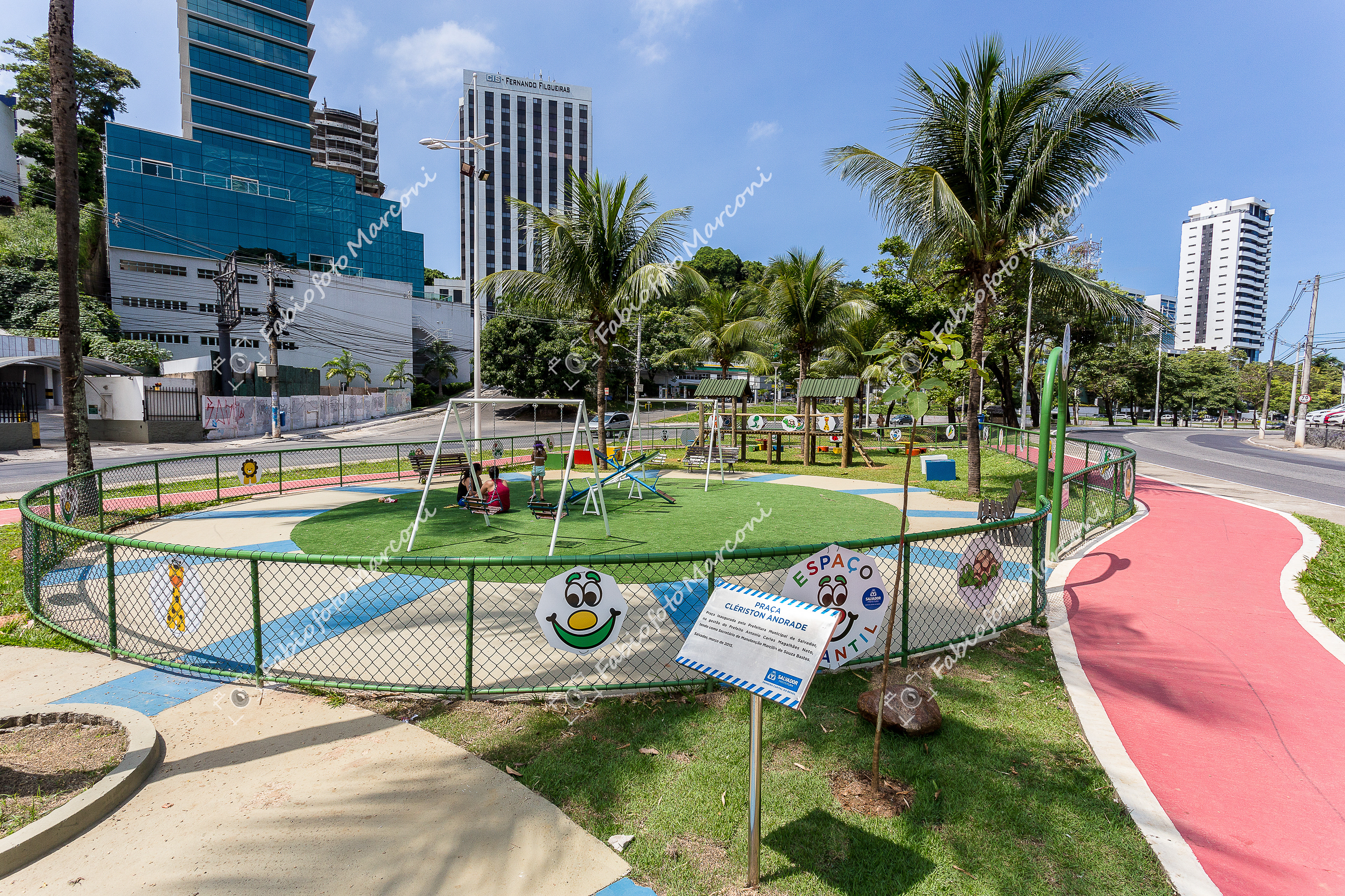 PRAÇA CLÉRISTON ANDRADE 6