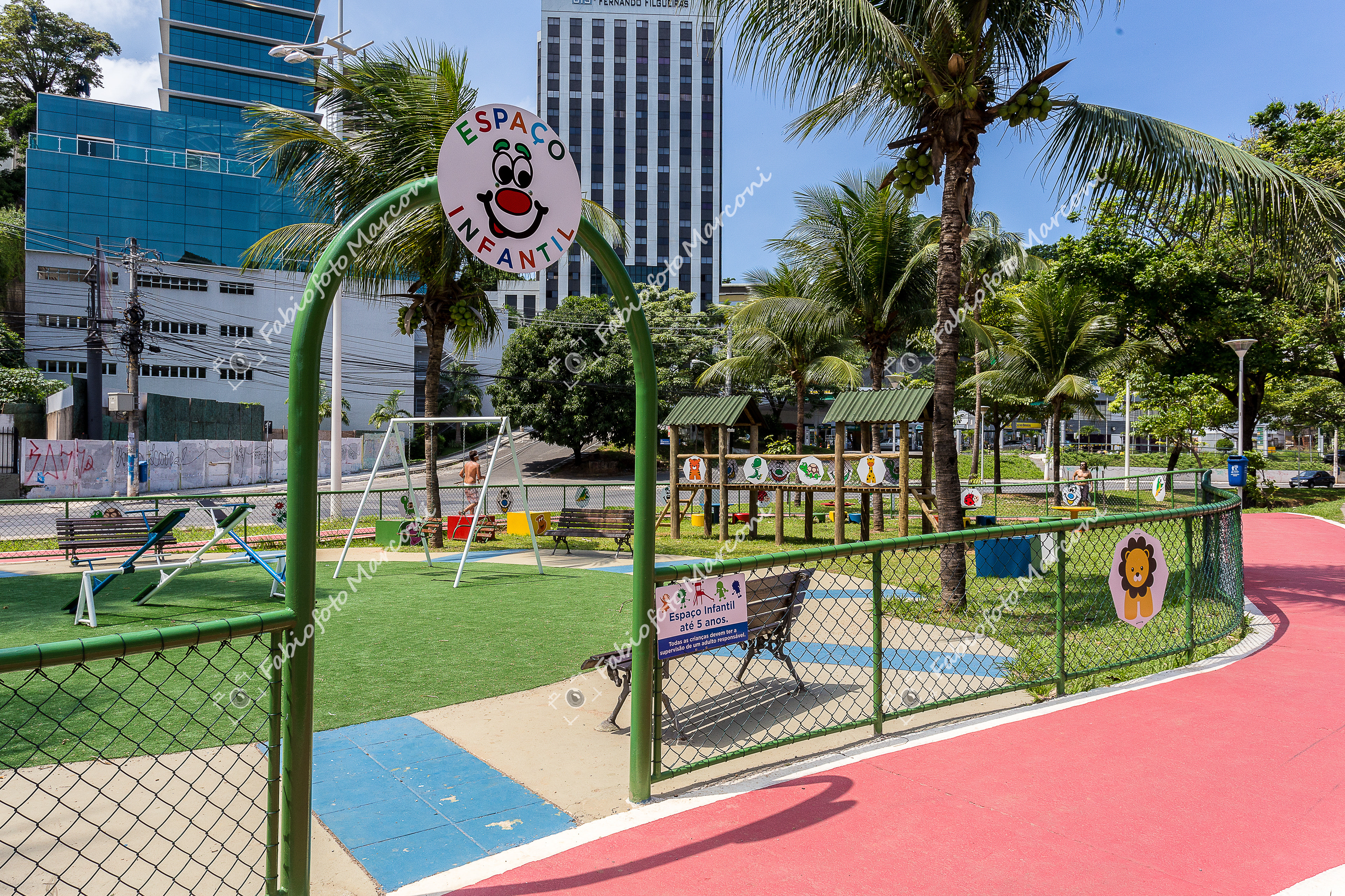 PRAÇA CLÉRISTON ANDRADE 7