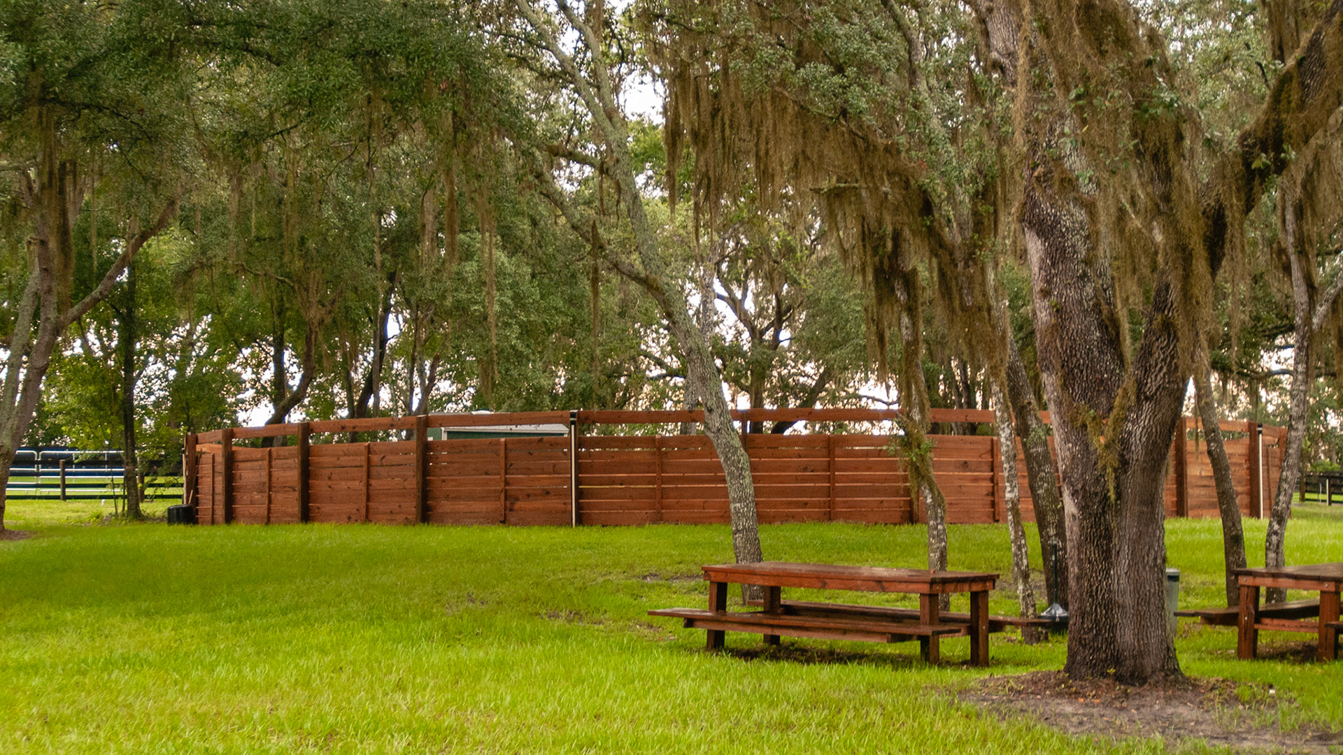 Outdoor round pen