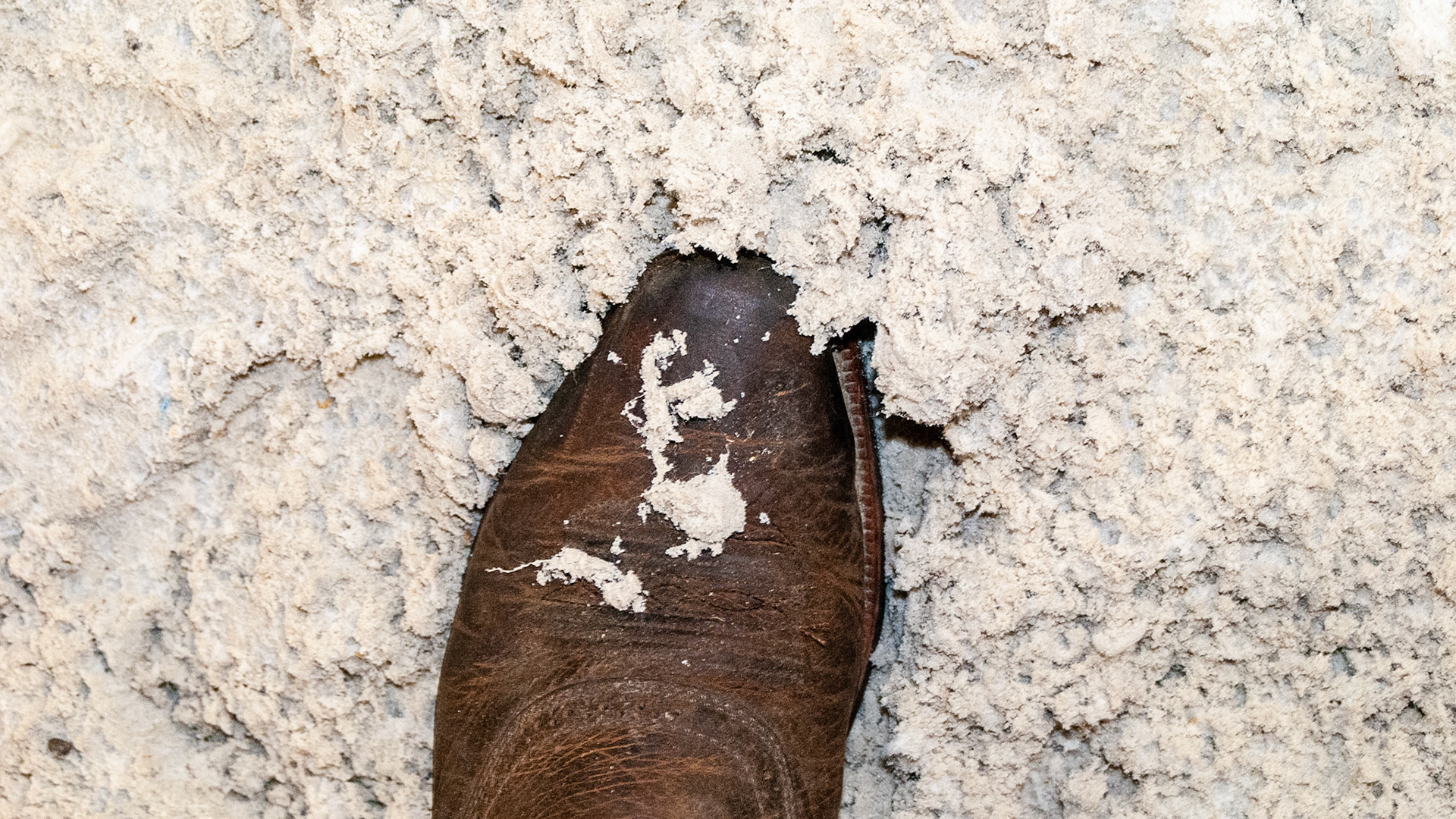 Specialized indoor arena footing