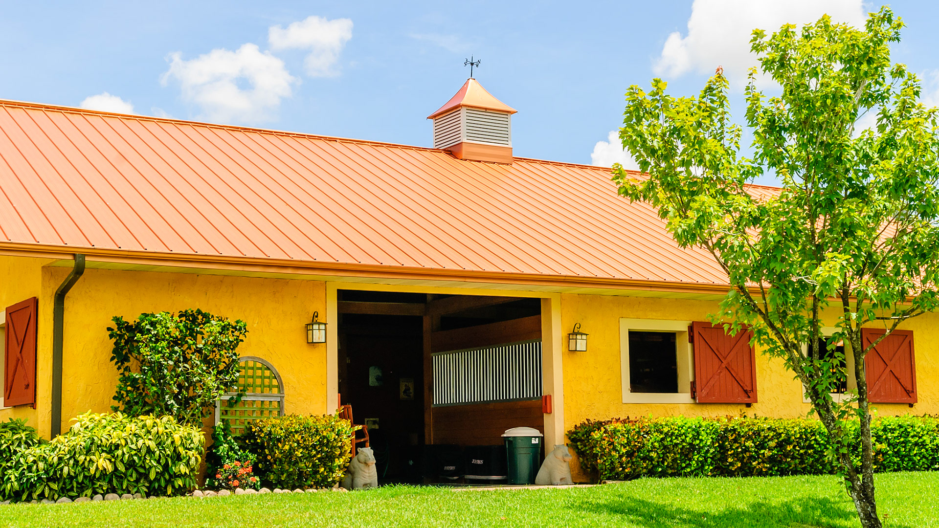 A copper metal roof shines in the FL sun.