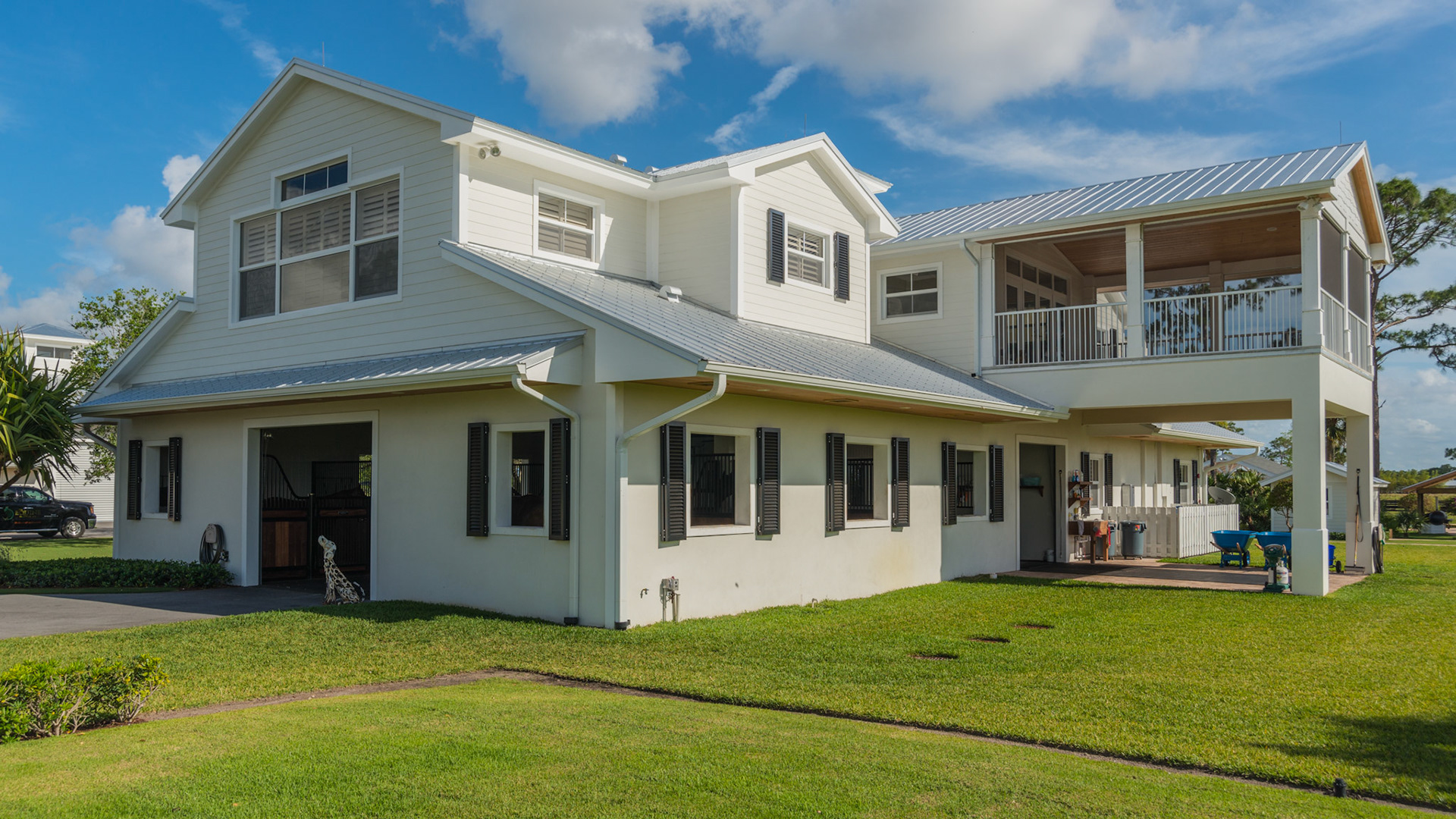 Stuart, FL barn with a living area above.