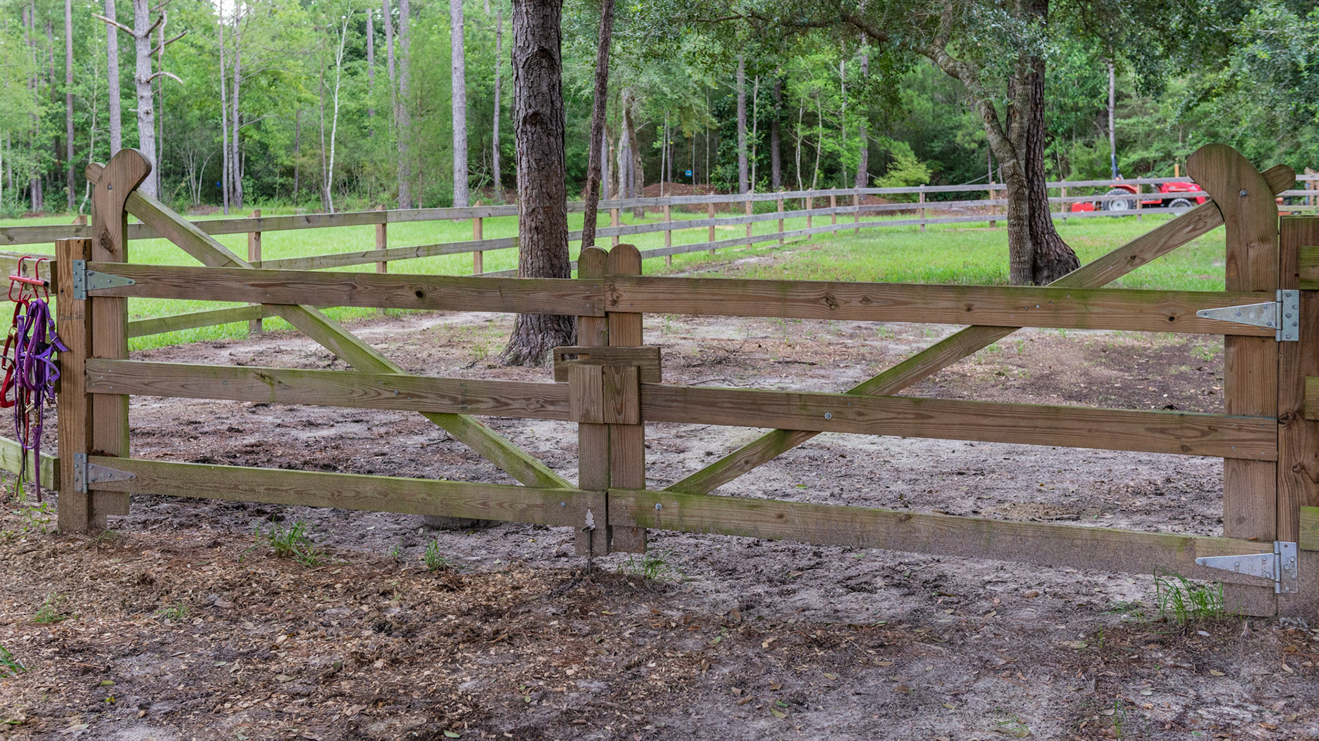 An old English style gate recreated on this Florida farm.