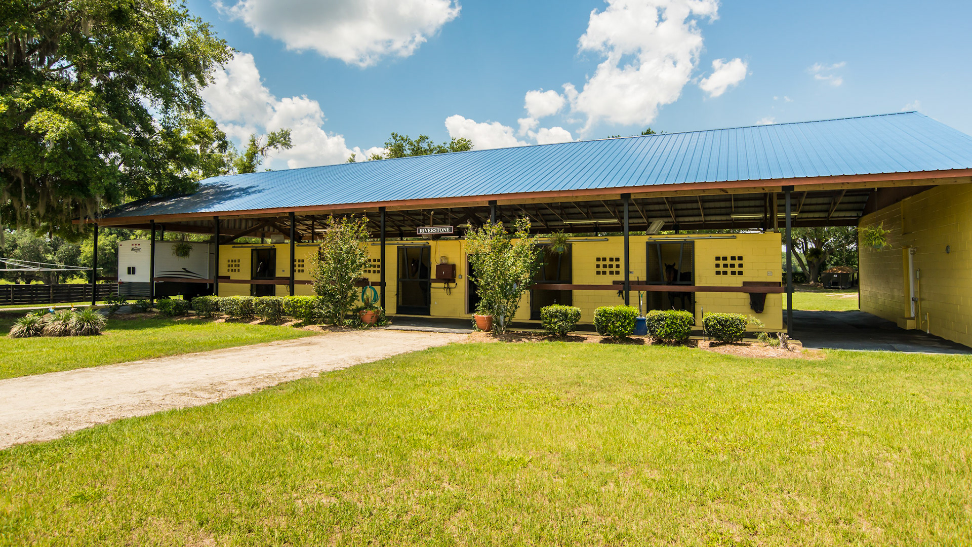 Williston, FL barn