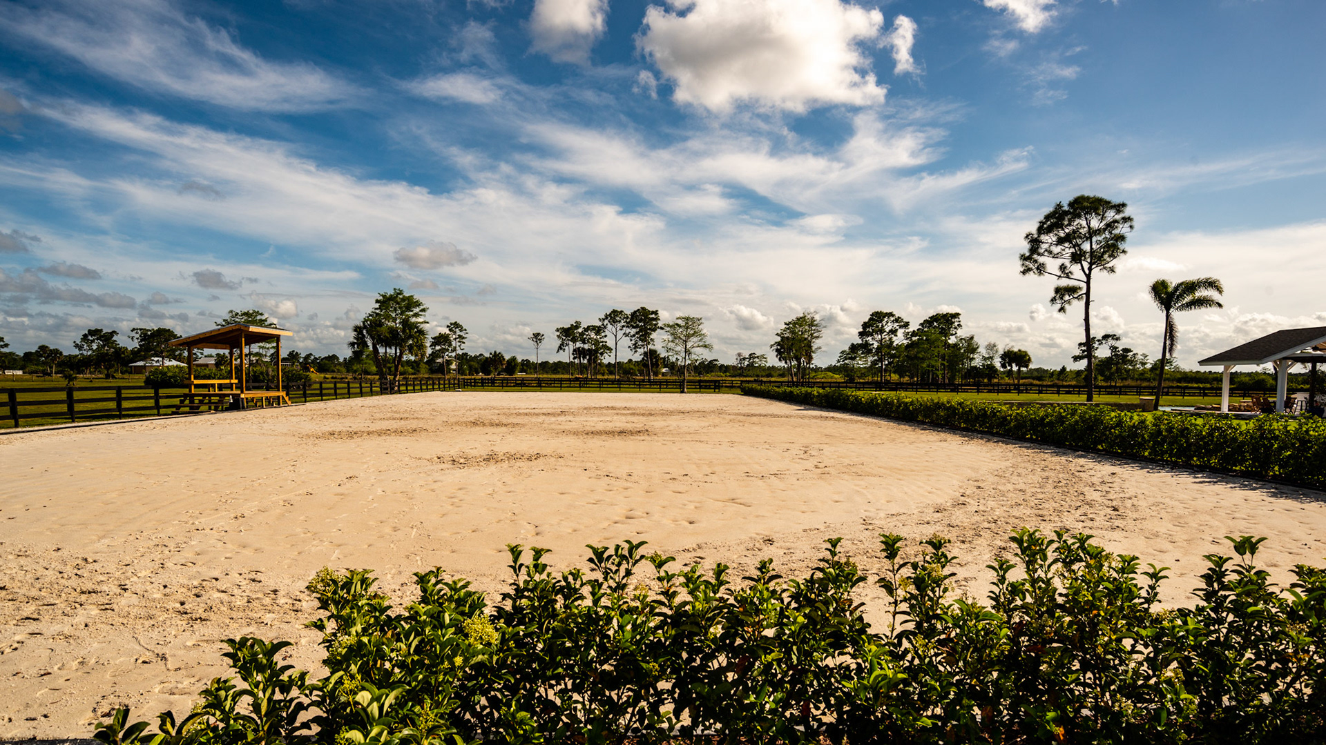 Outdoor ring in Stuart, FL