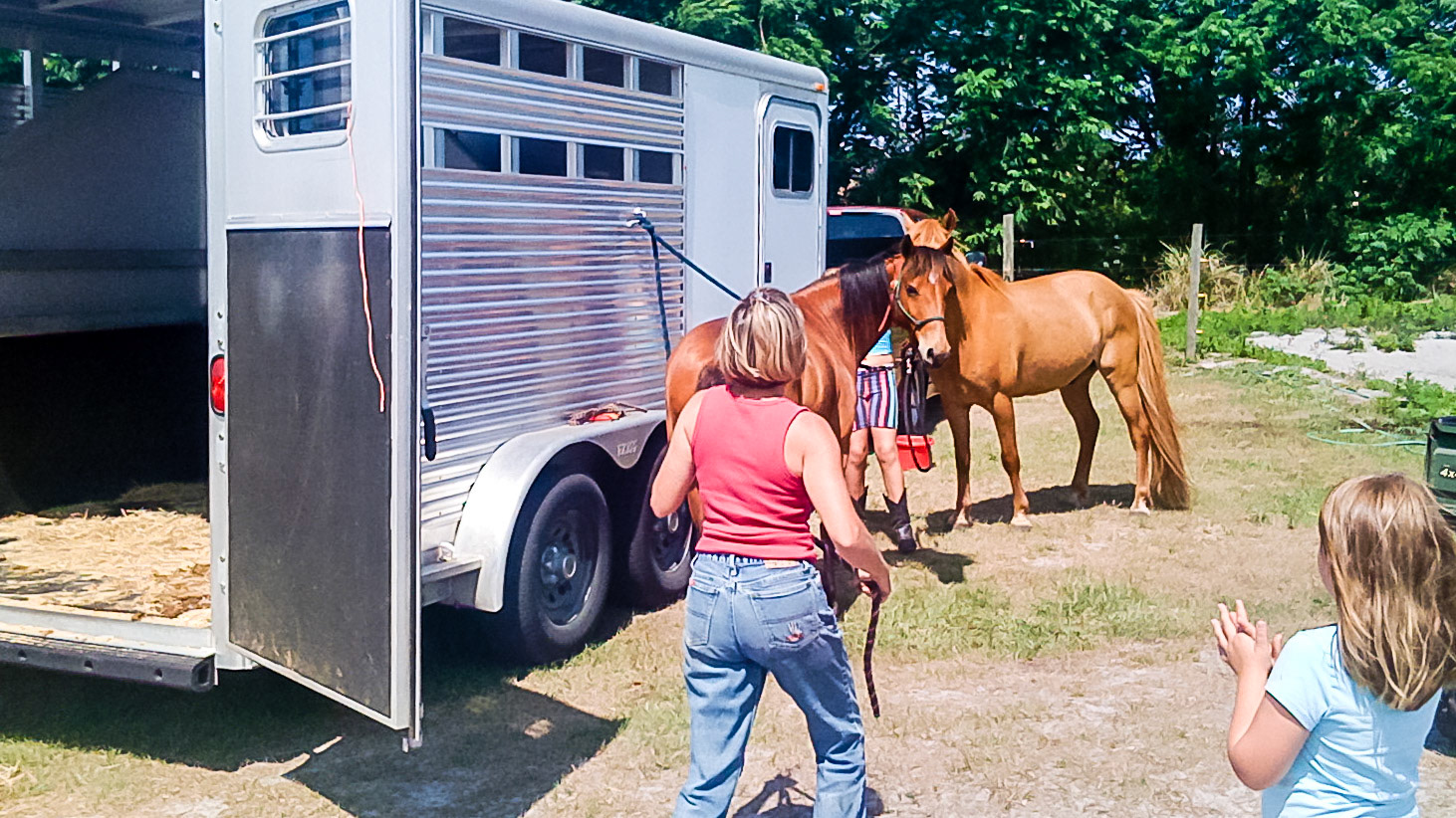 It is common to tie horses to a trailer but some problem can occur including a fight with the trailer and people getting hurt.