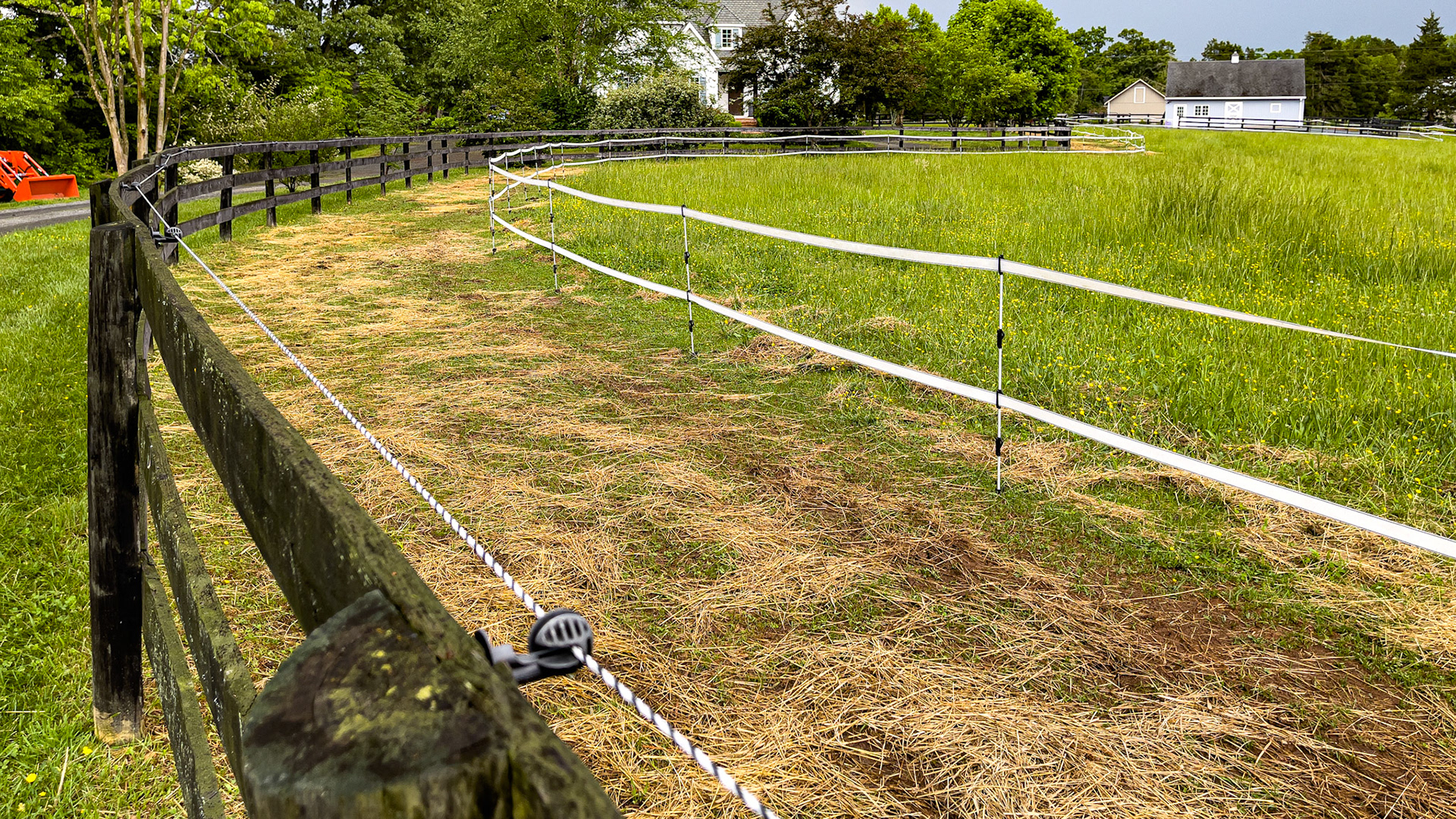 Track feeding system.