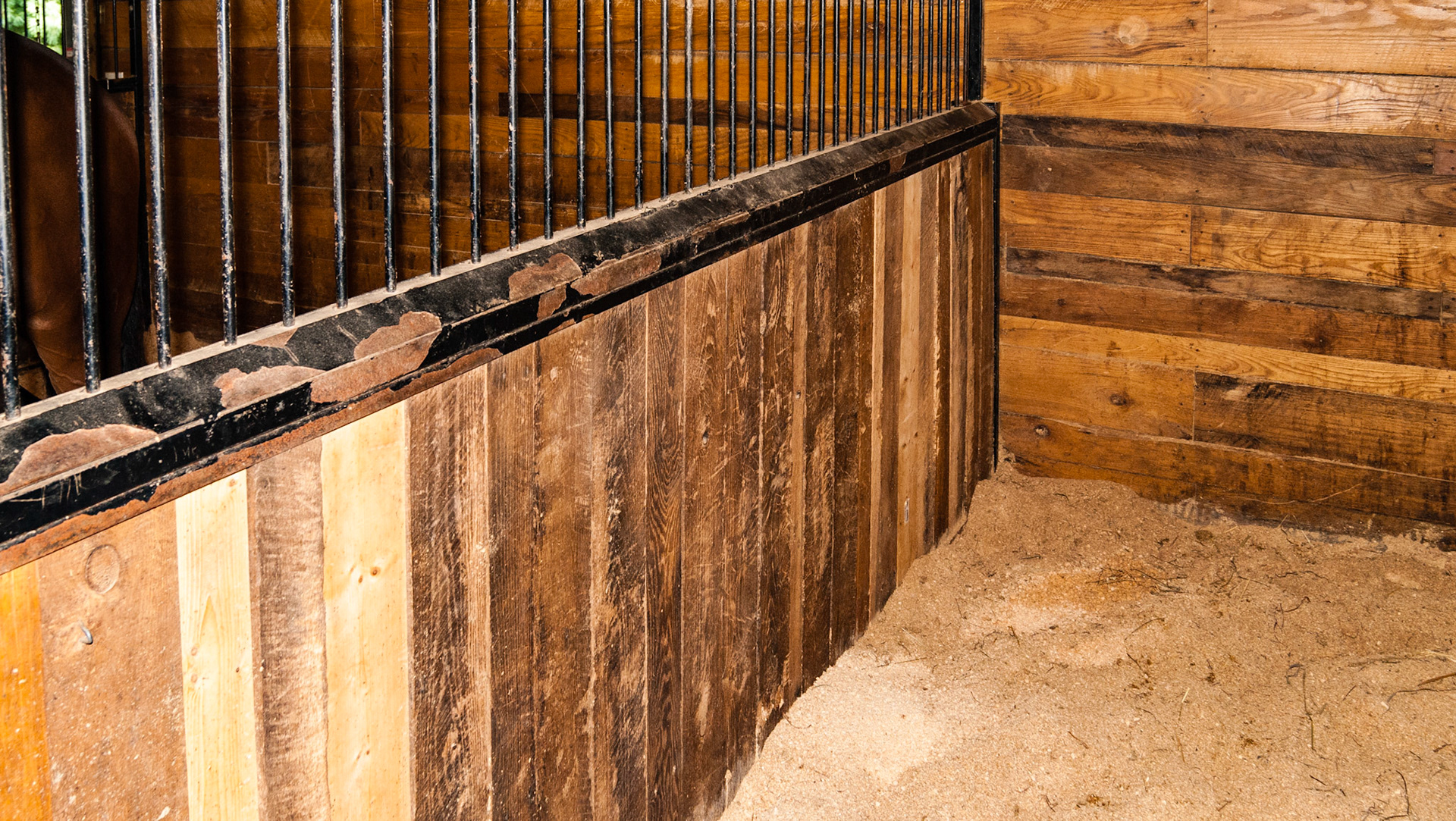 A well built stall wall.