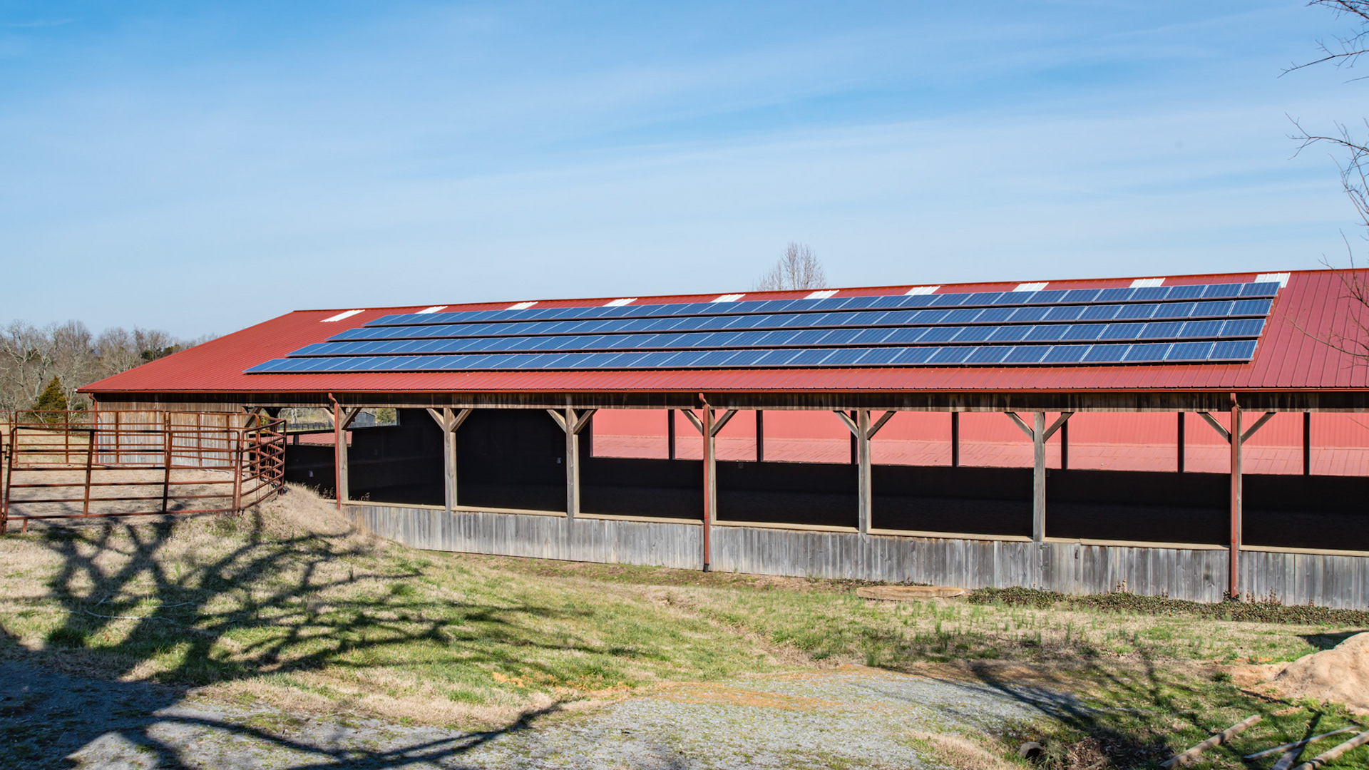 Solar electricity on roof of an arenain TN