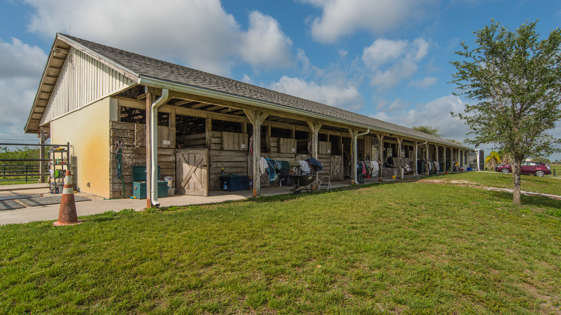 Wellington, FL barn