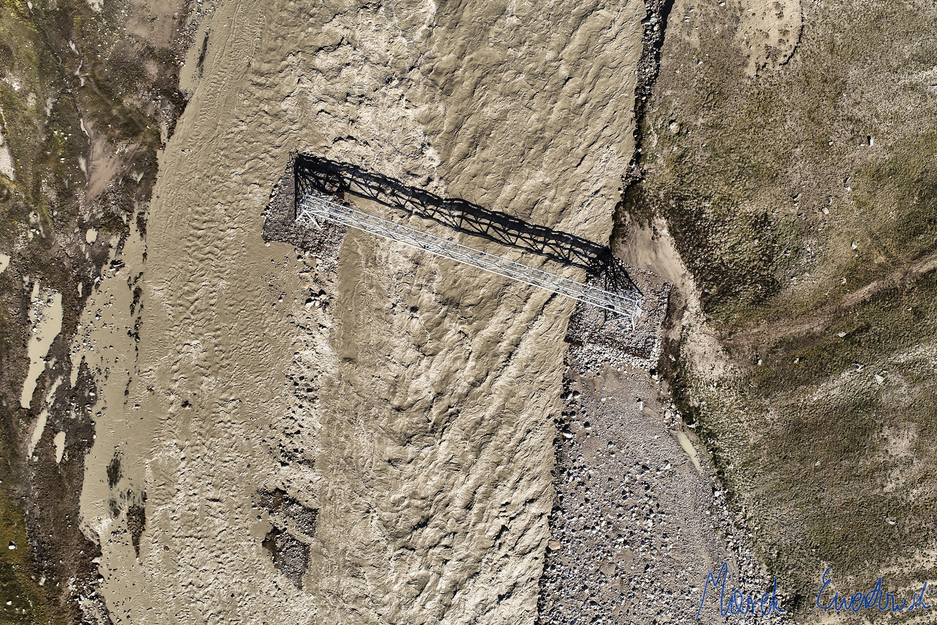 On August 6th, 2017 a glacier lake outburst flood along the Zackenberg River in north-east Greenland caused serious landscape changes and damaged the foundation of the bridge. Climate warming will likely cause the intensification of flood events and associated impacts. Zackenberg, Greenland.
