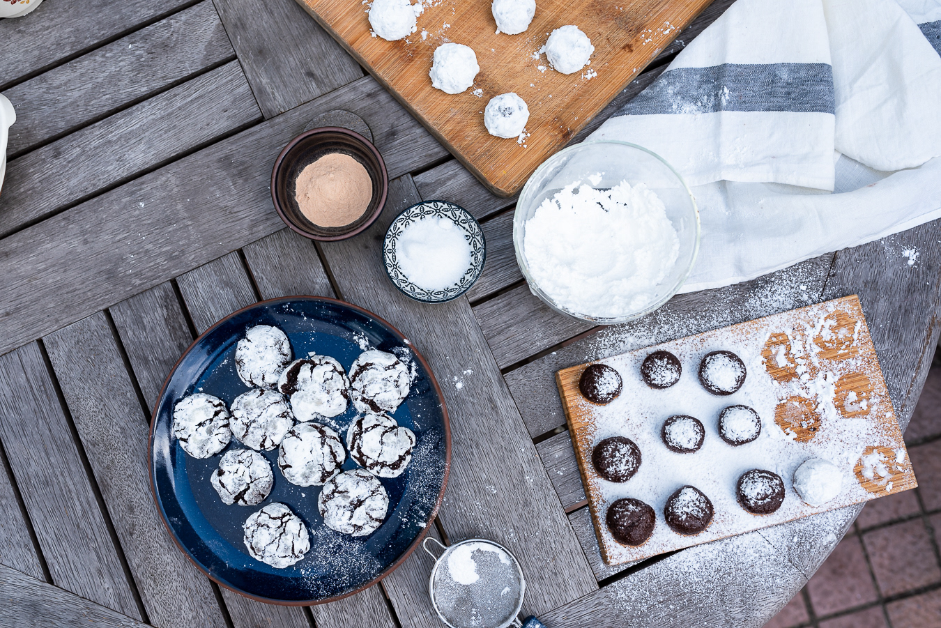 Christmas Crinkle Cookies by RawBeanBites for WELL, magazine asia