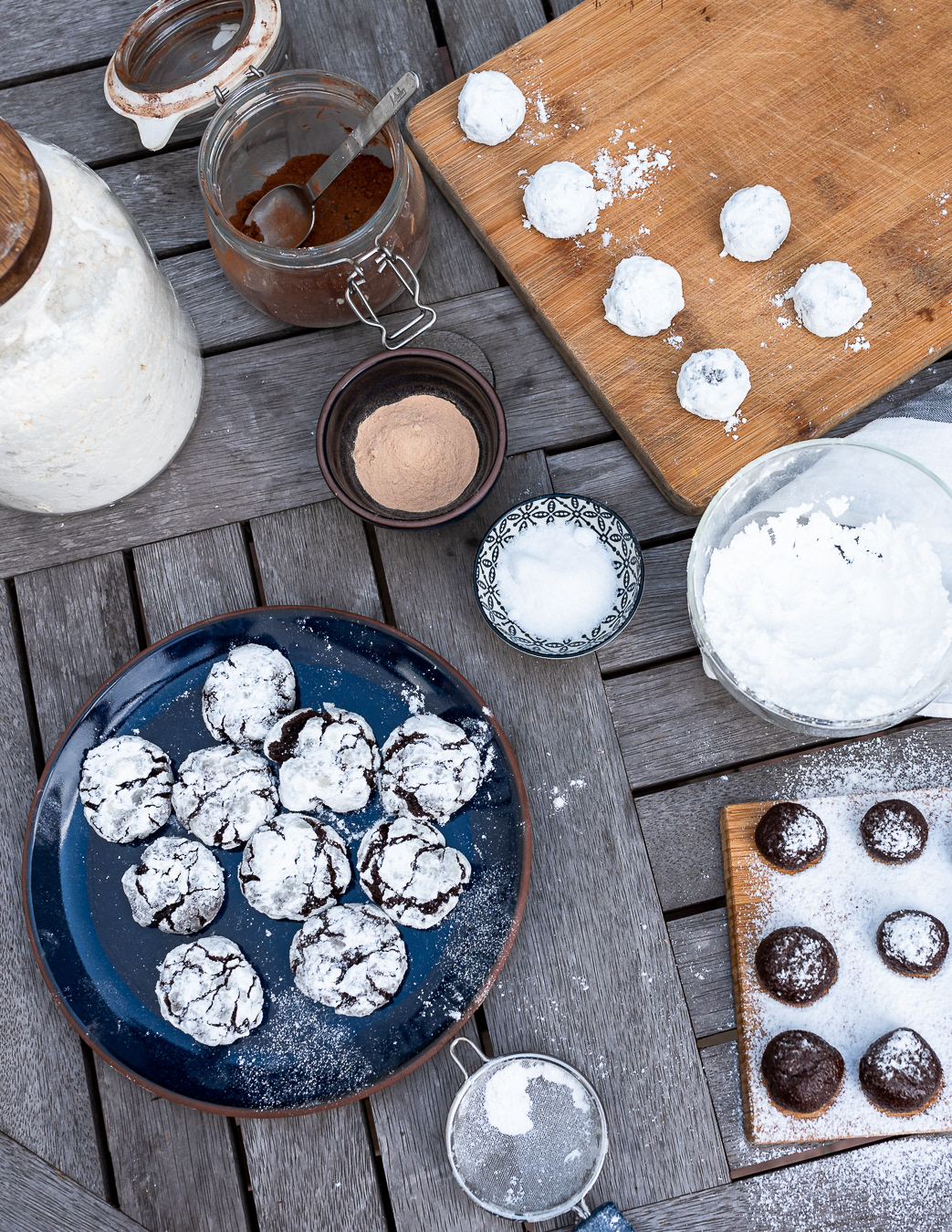 Christmas Crinkle Cookies by RawBeanBites for WELL, magazine asia
