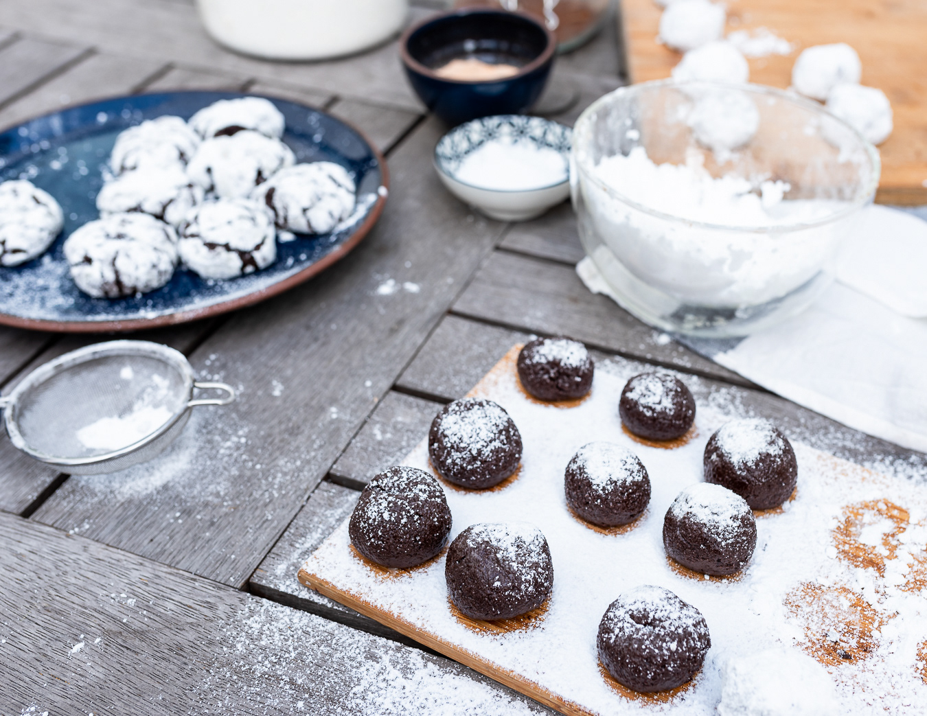 Christmas Crinkle Cookies by RawBeanBites for WELL, magazine asia