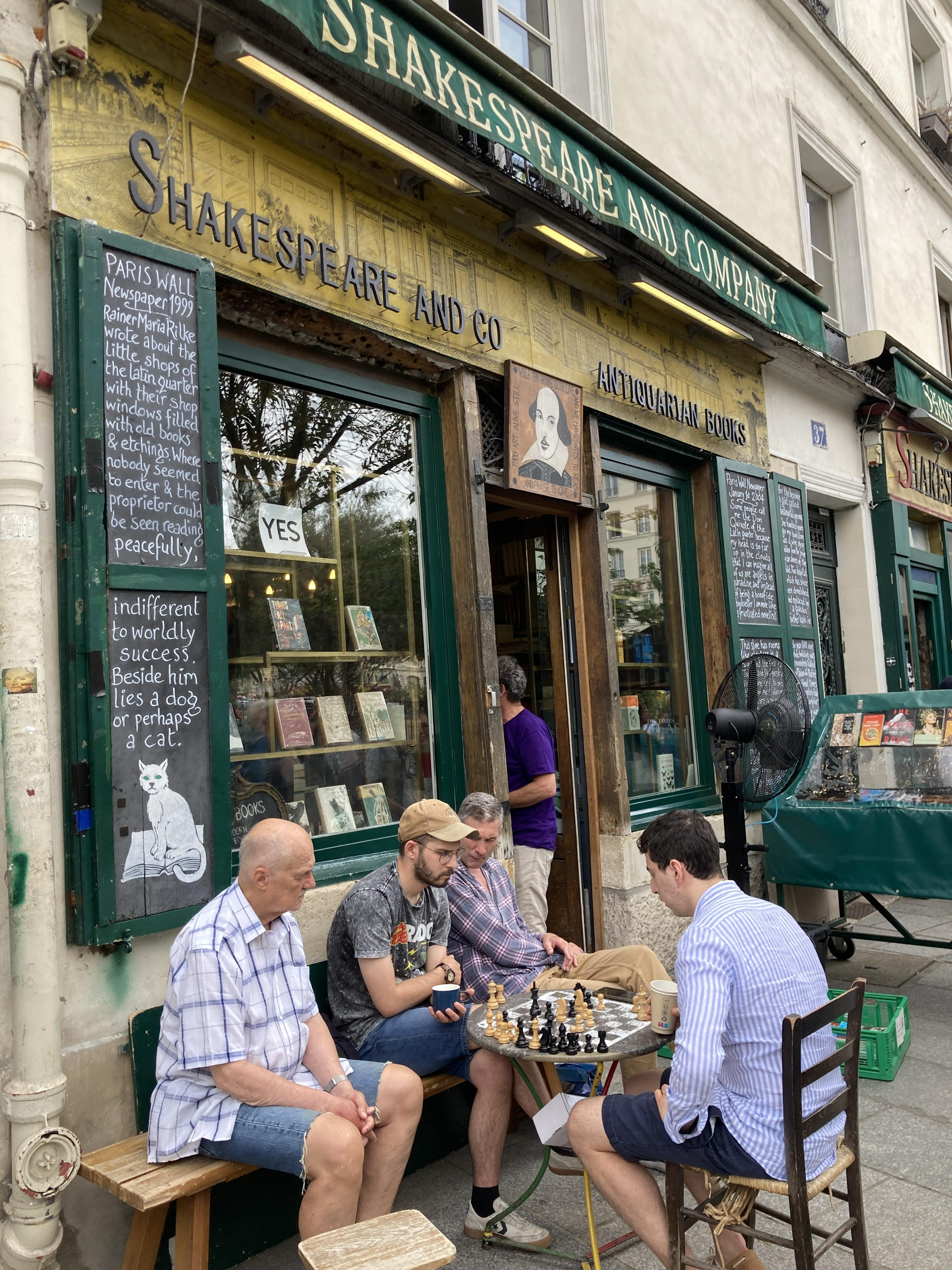 Chess players outside Shakespeare & Co.