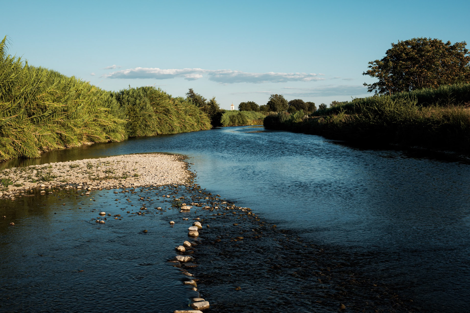 Lungo il fiume Bisenzio