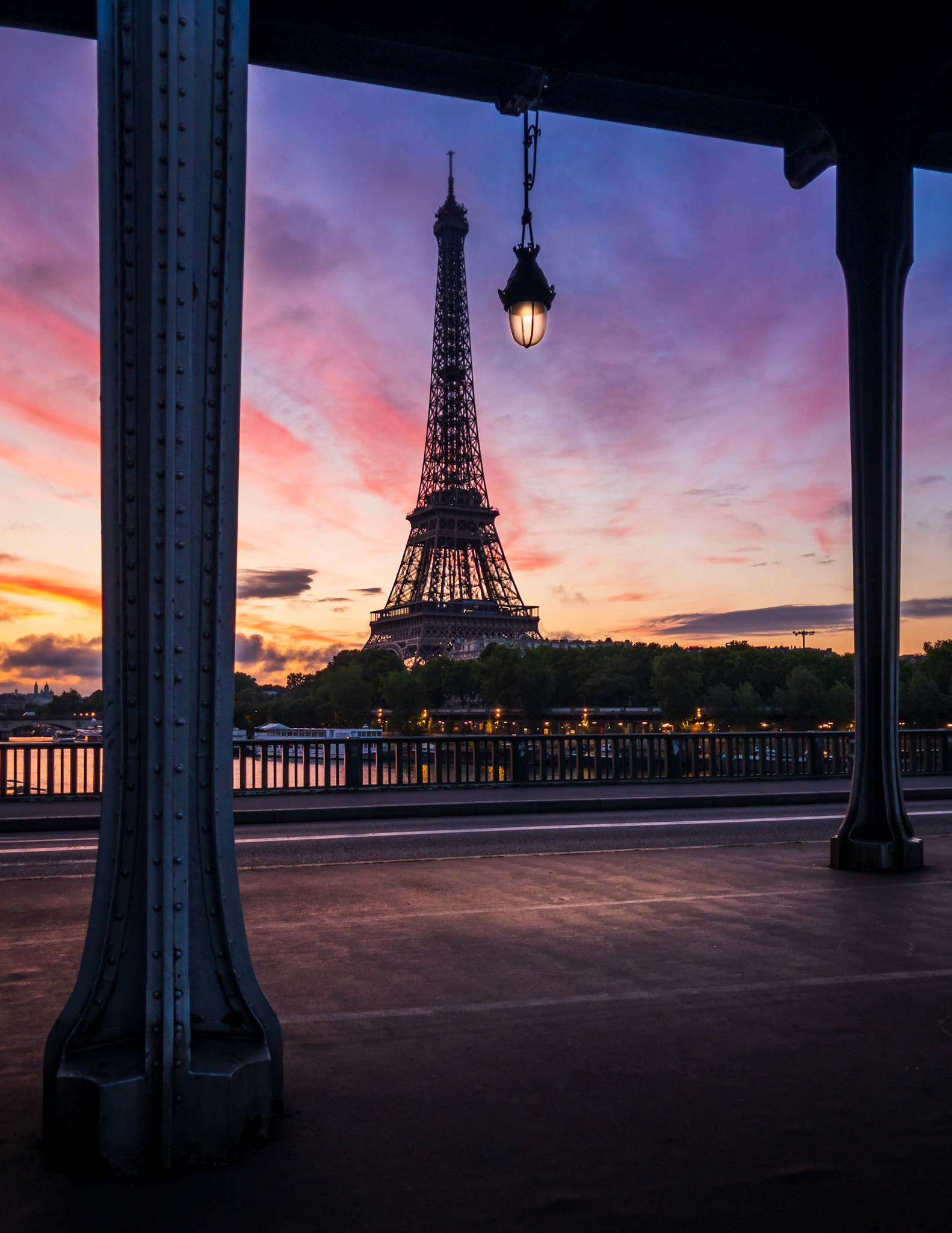 Paris. Jun-19