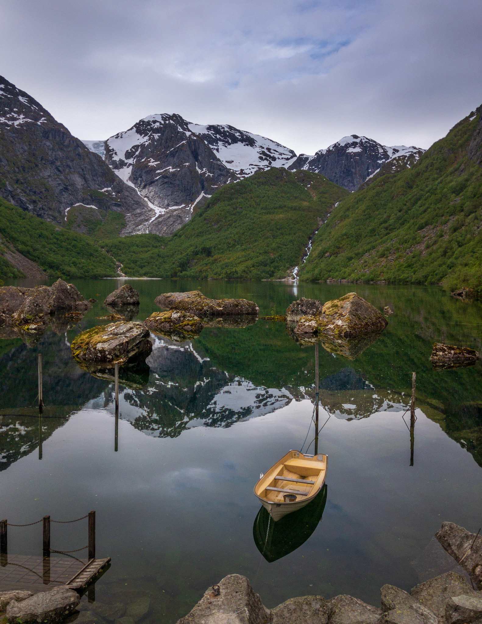 Bondhusvatnet, Sunndal