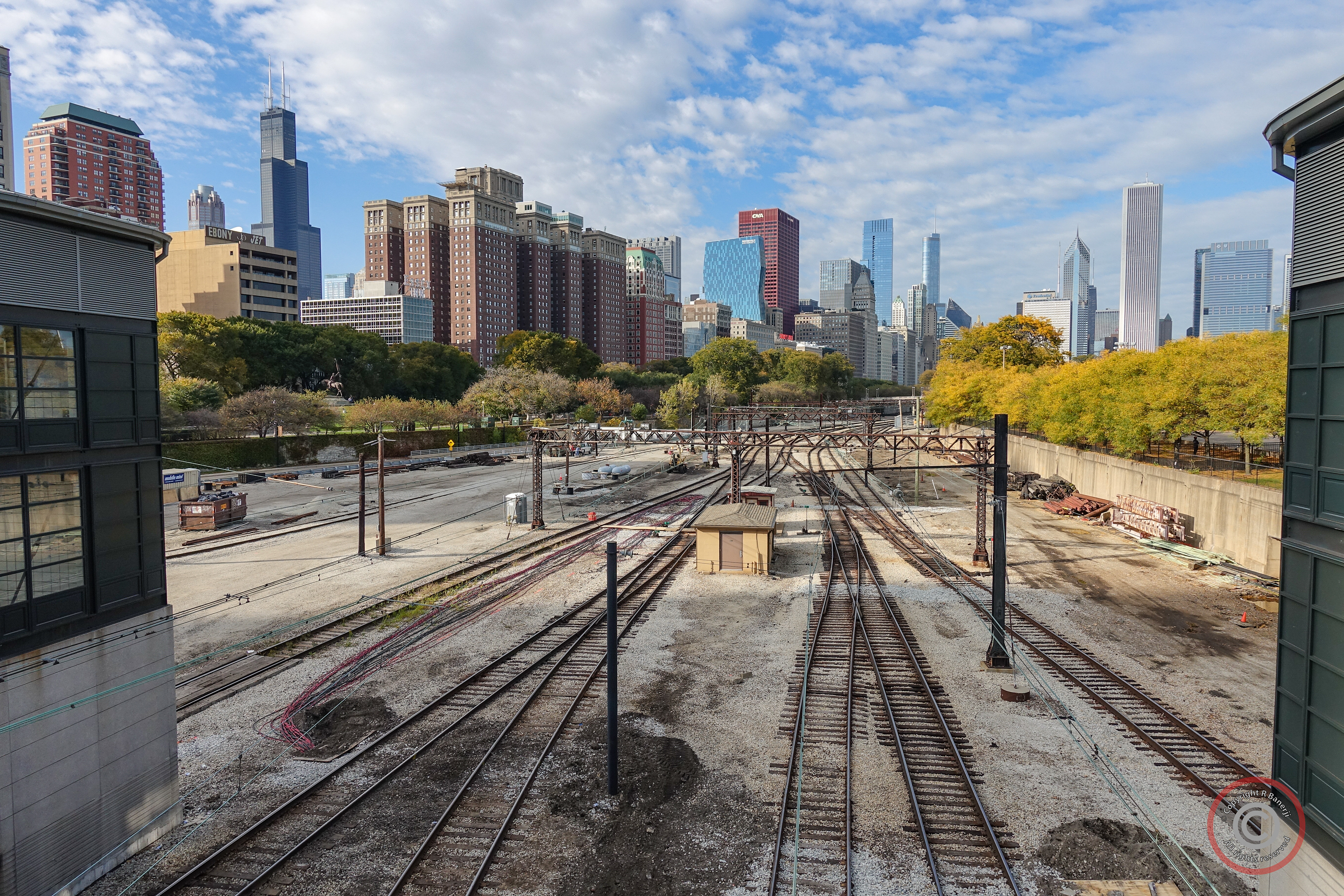 Train tracks to the windy city, Chicago, USA
