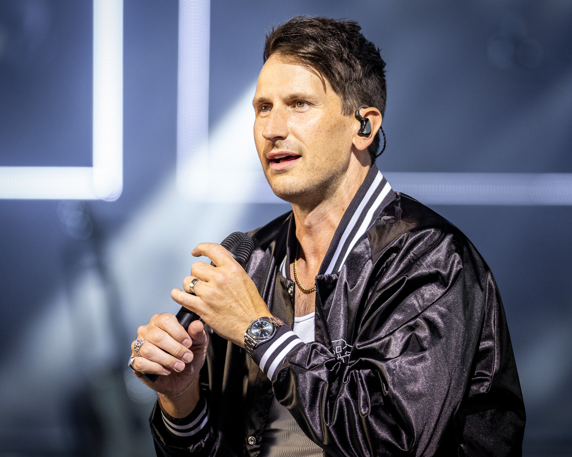 Russell Dickerson - Lakeview 2022