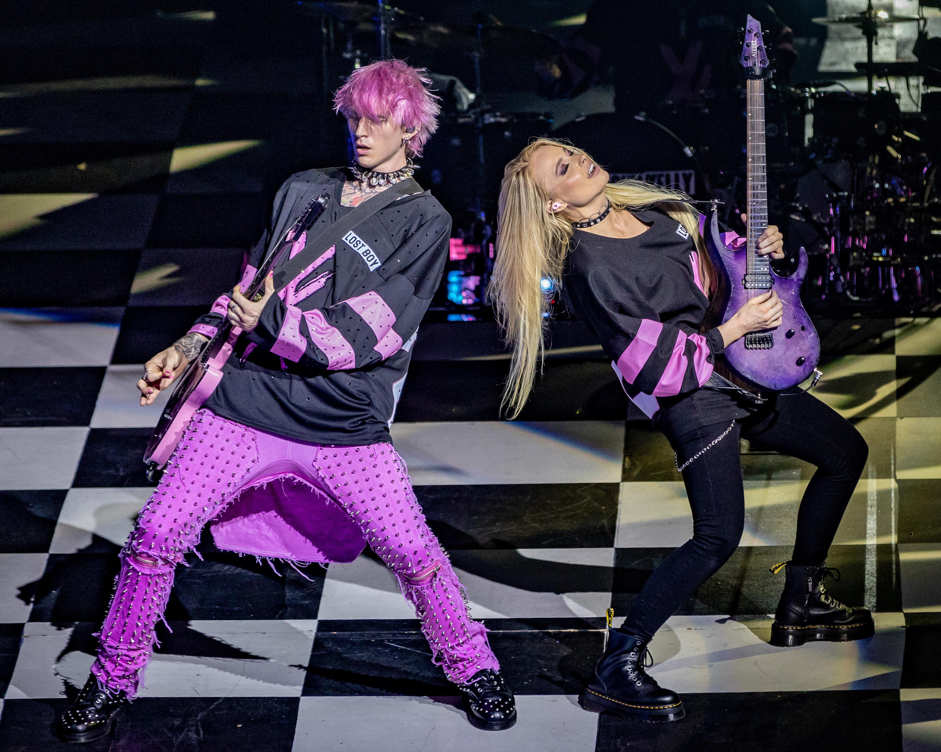 Machine Gun Kelly w/ Sophie Lloyd - Lakeview 2022