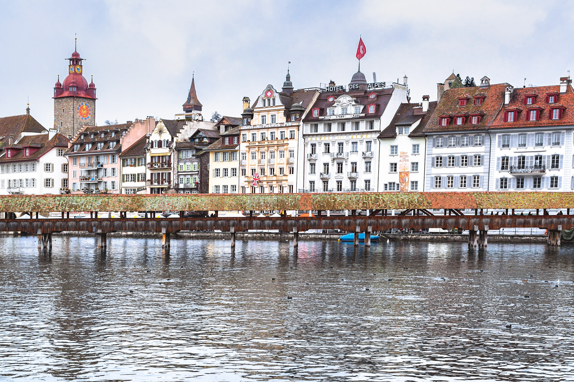 Kapellbrücke Lucerne: Lucerne and its famous footbridge. Landscape. Colour. Printed on Hahnemühle GermanEtching