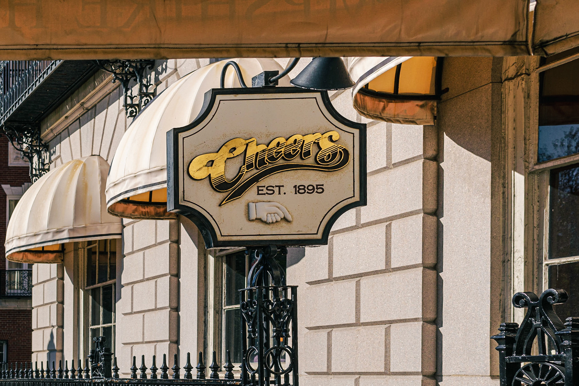 Cheers! Boston Landmark