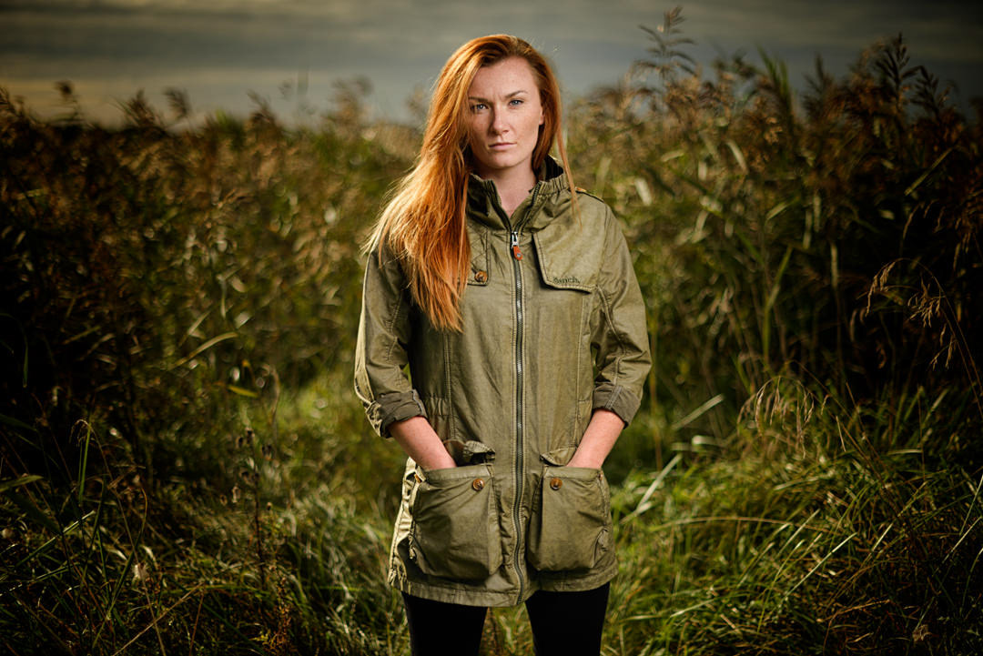 sesja portretowa, zdjęcia na plaży,  portret, zdjęcia portretowe, ruda, kobieta