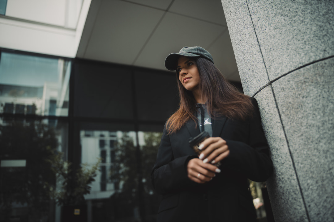 Sesja zdjęciowa z Bernadettą: Piękno w ulicznym stylu