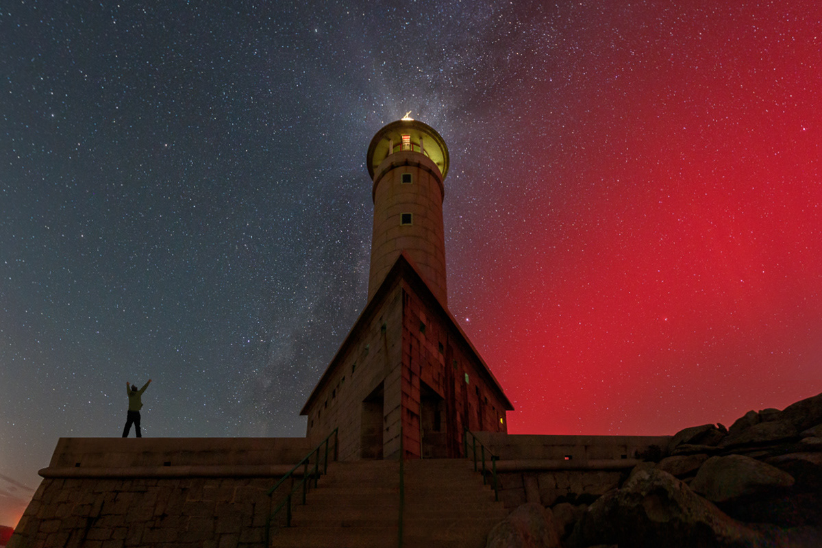 Faro de Punta Nariga