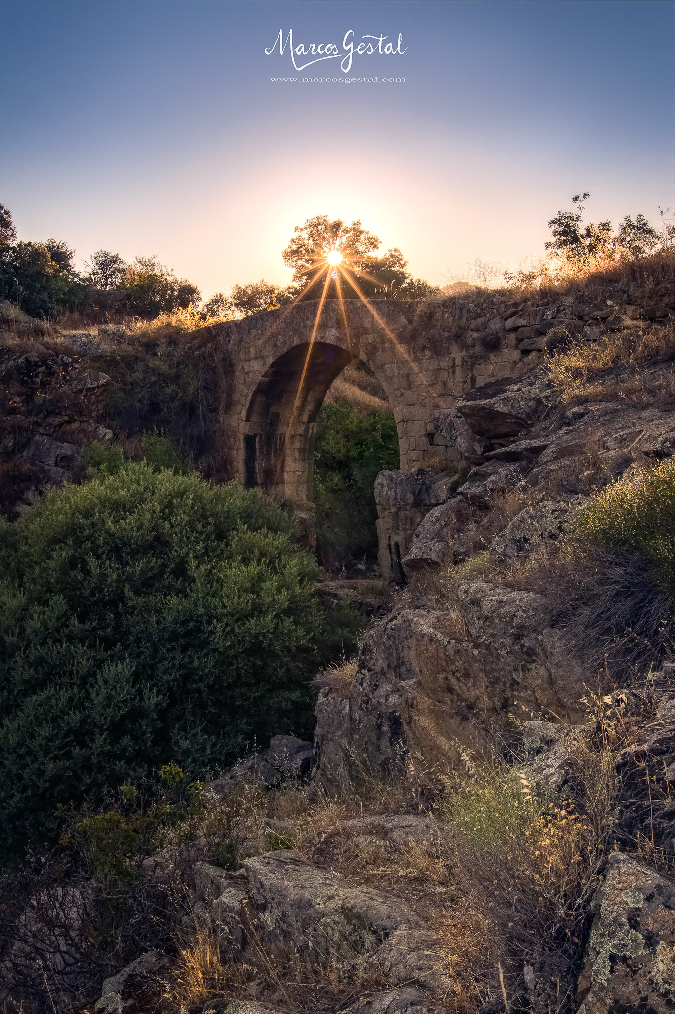 Puente de Los Molinos. (Bayuela)