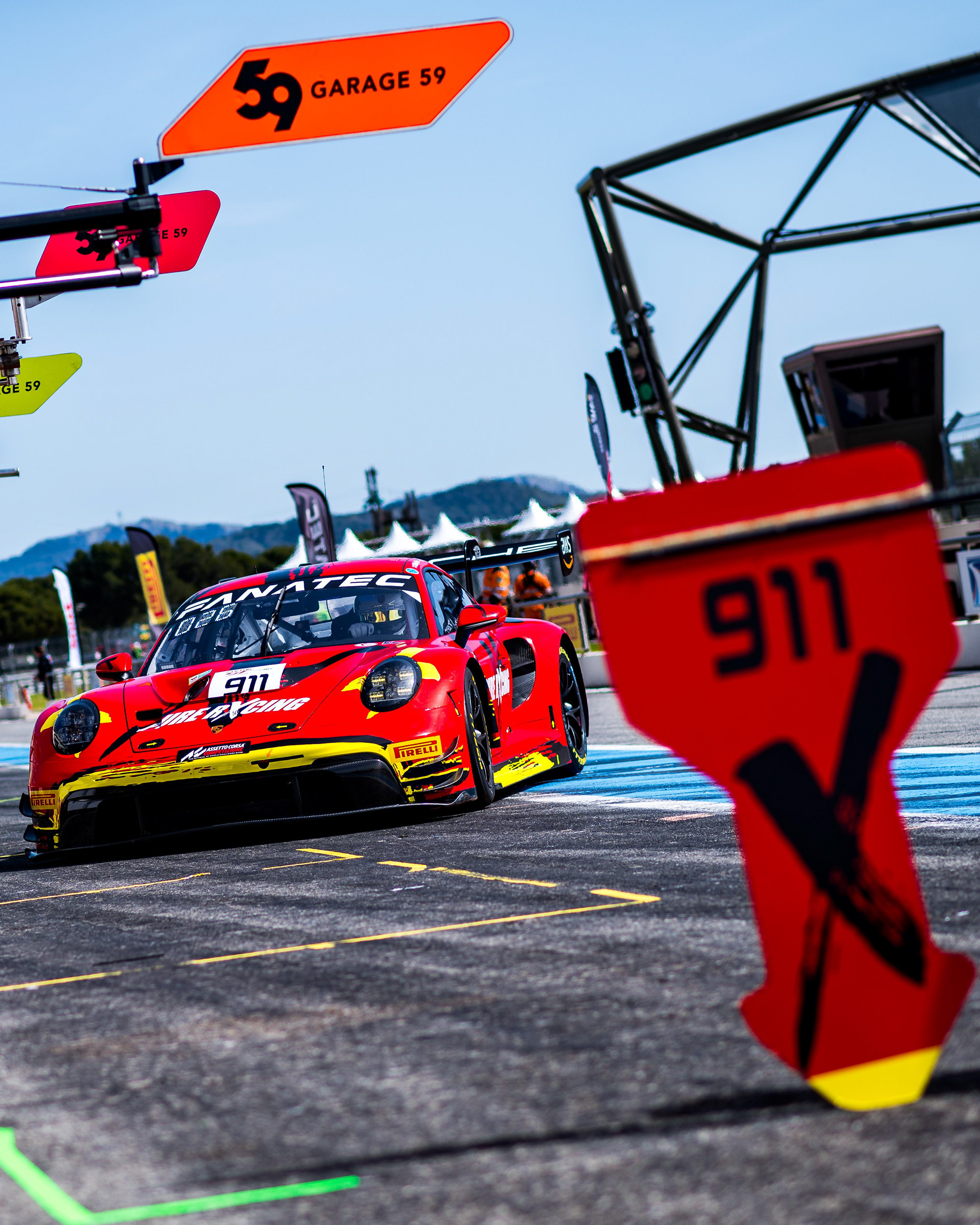 Photo via Pure Rxcing