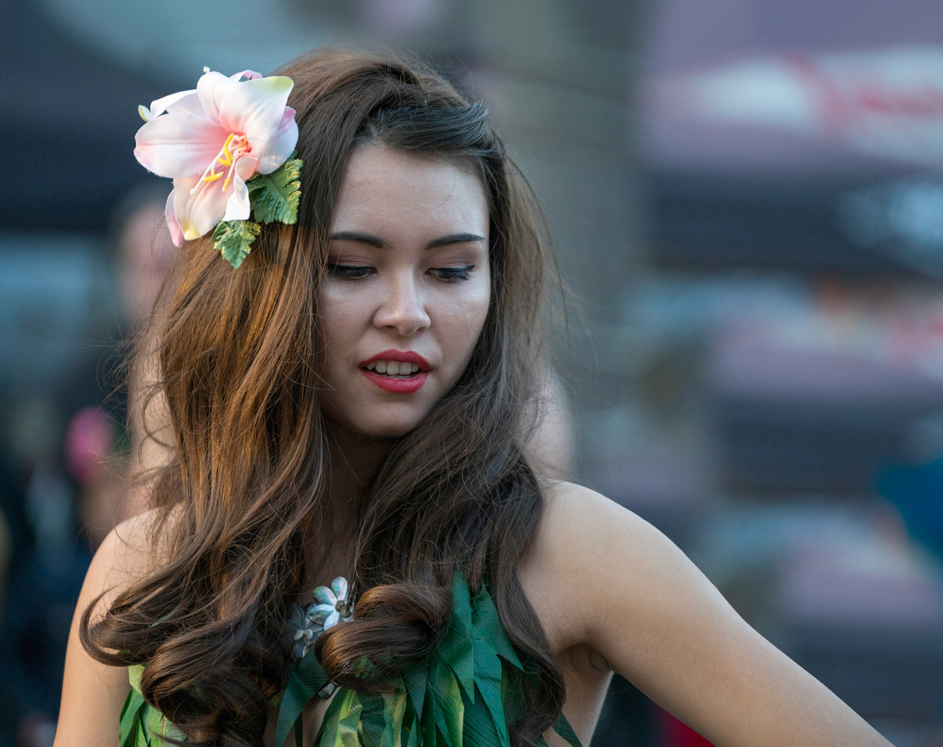 ‘Light of Love’ Parade at benefit for youth shelter