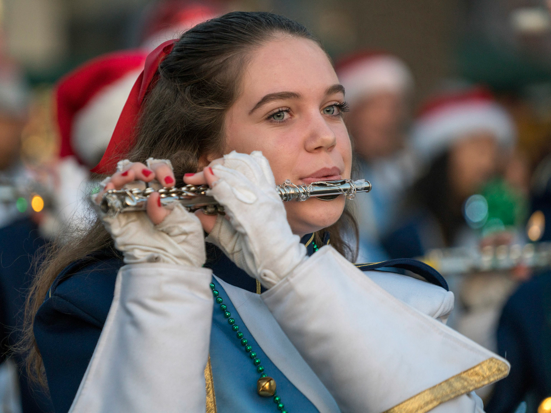 ‘Light of Love’ Parade at benefit for youth shelter