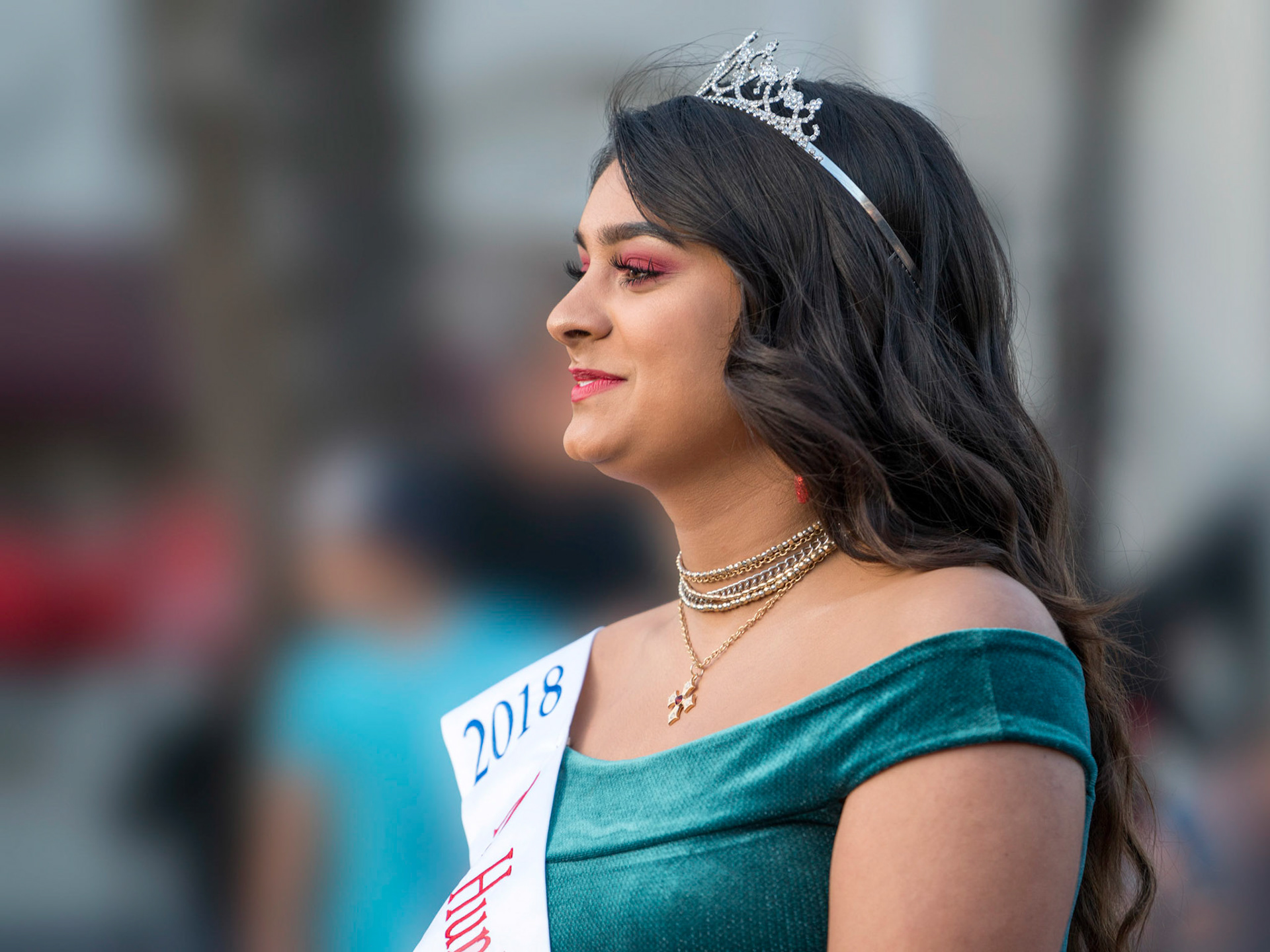 ‘Light of Love’ Parade at benefit for youth shelter