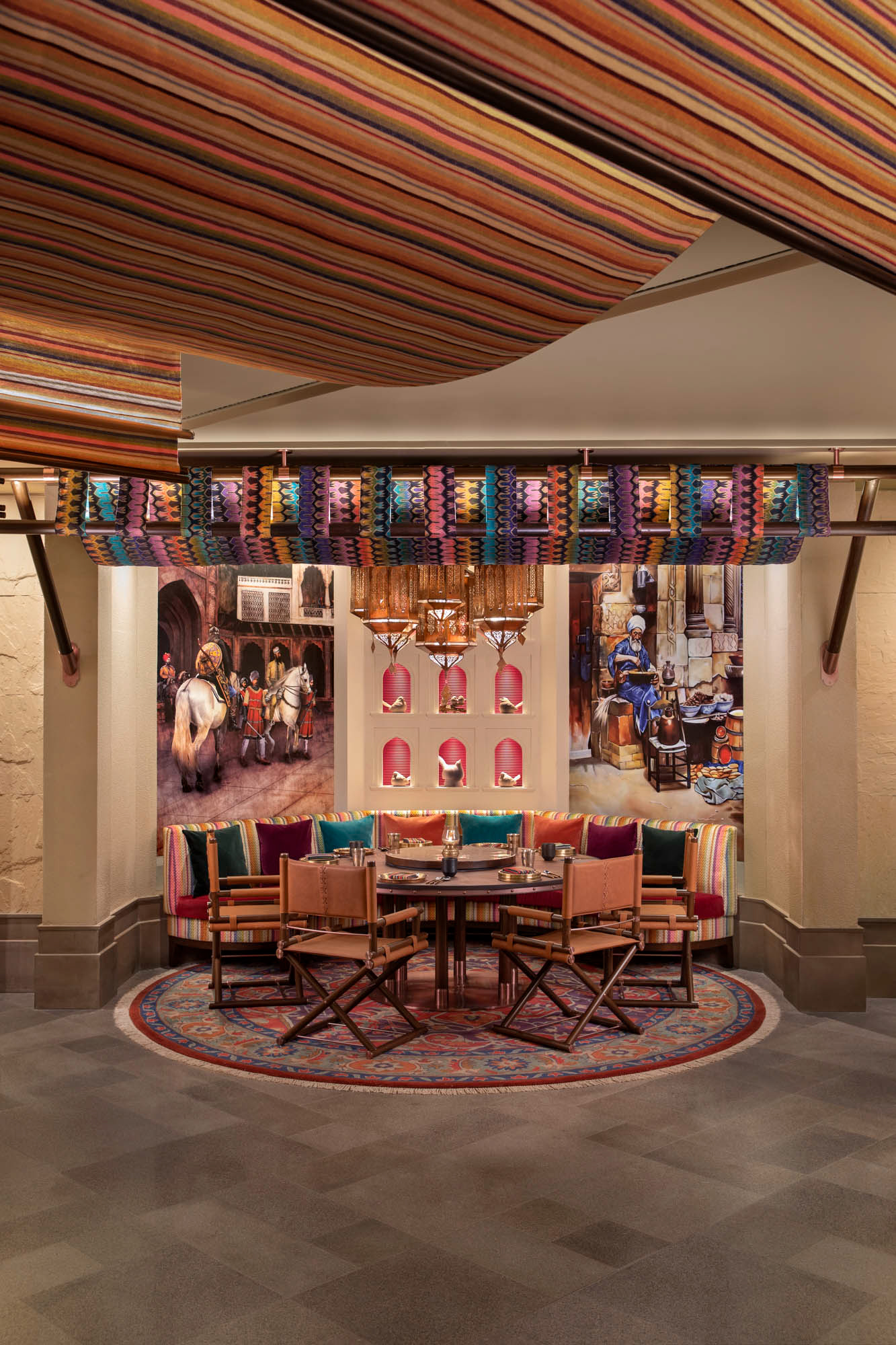 Loya: Taj Palace