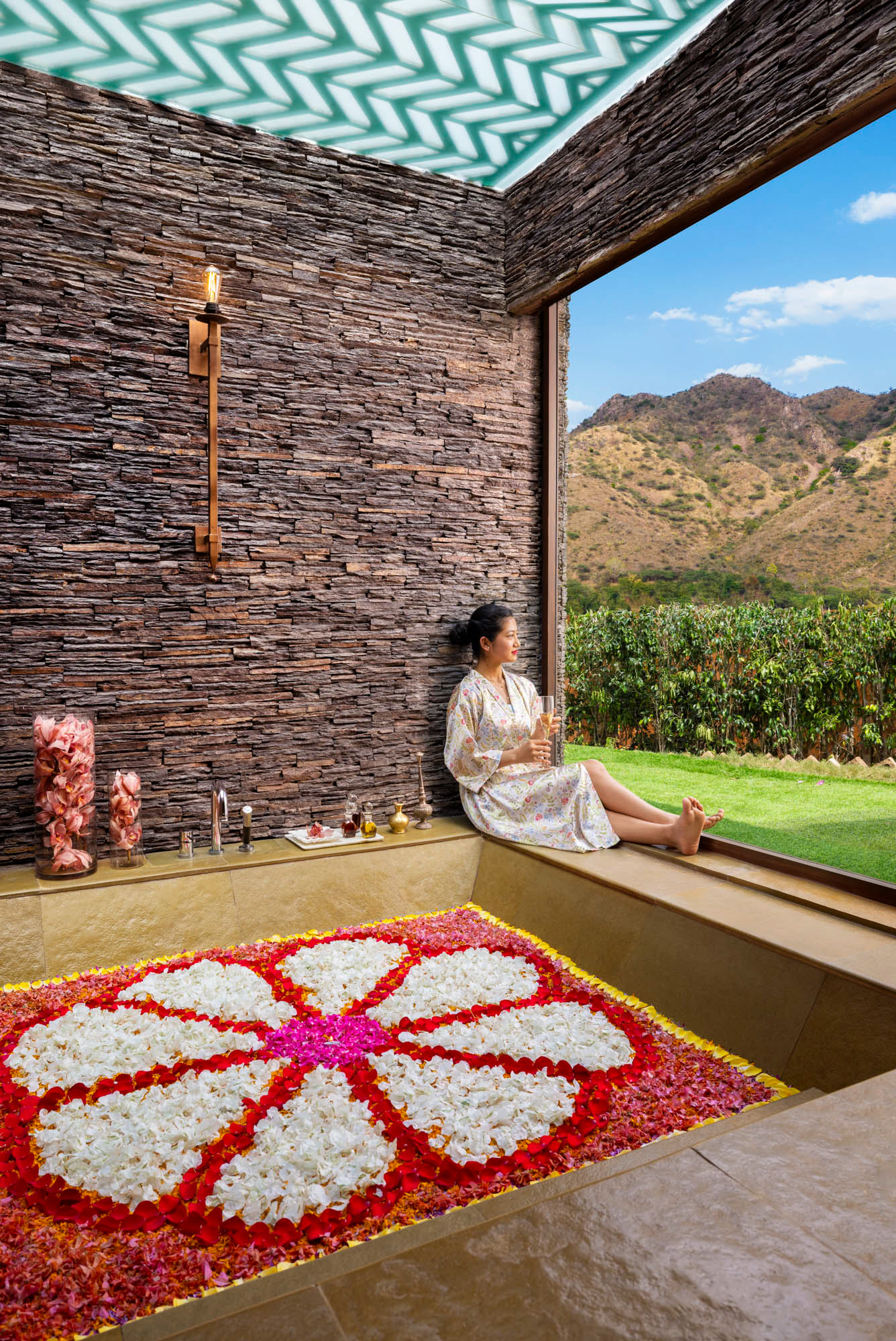 Taj Aravali Resort & Spa, Udaipur