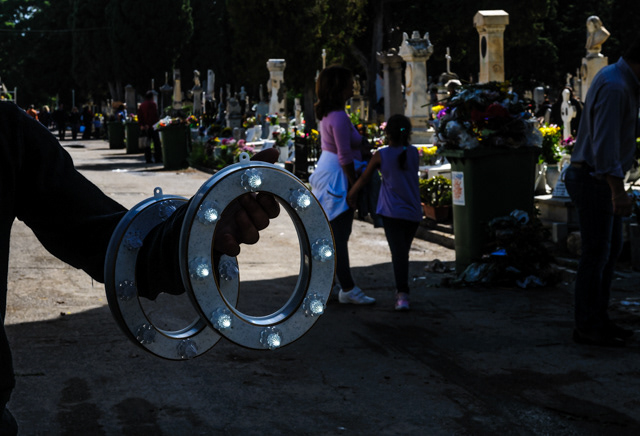 2 Novembre, commemorazione defunti. Cimitero dei Rotoli. Palermo, Italy.